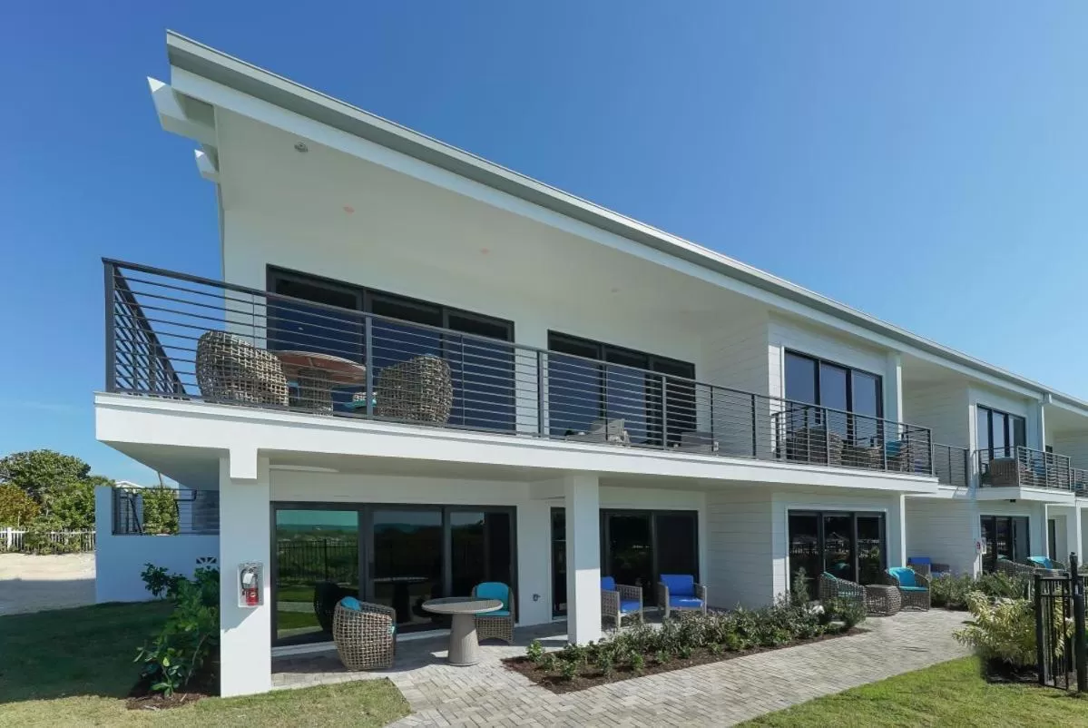 Property building in Anna Maria Beach Resort