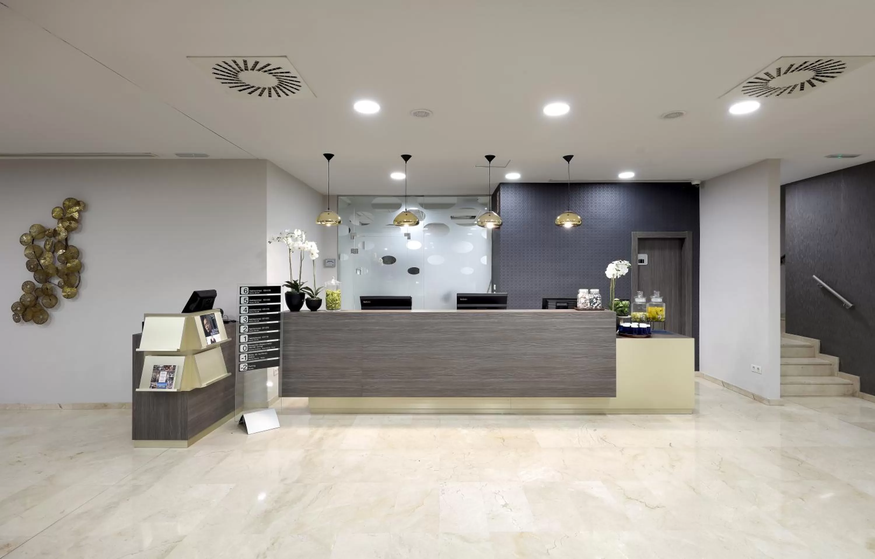 Lobby or reception in Exe Zaragoza WTC