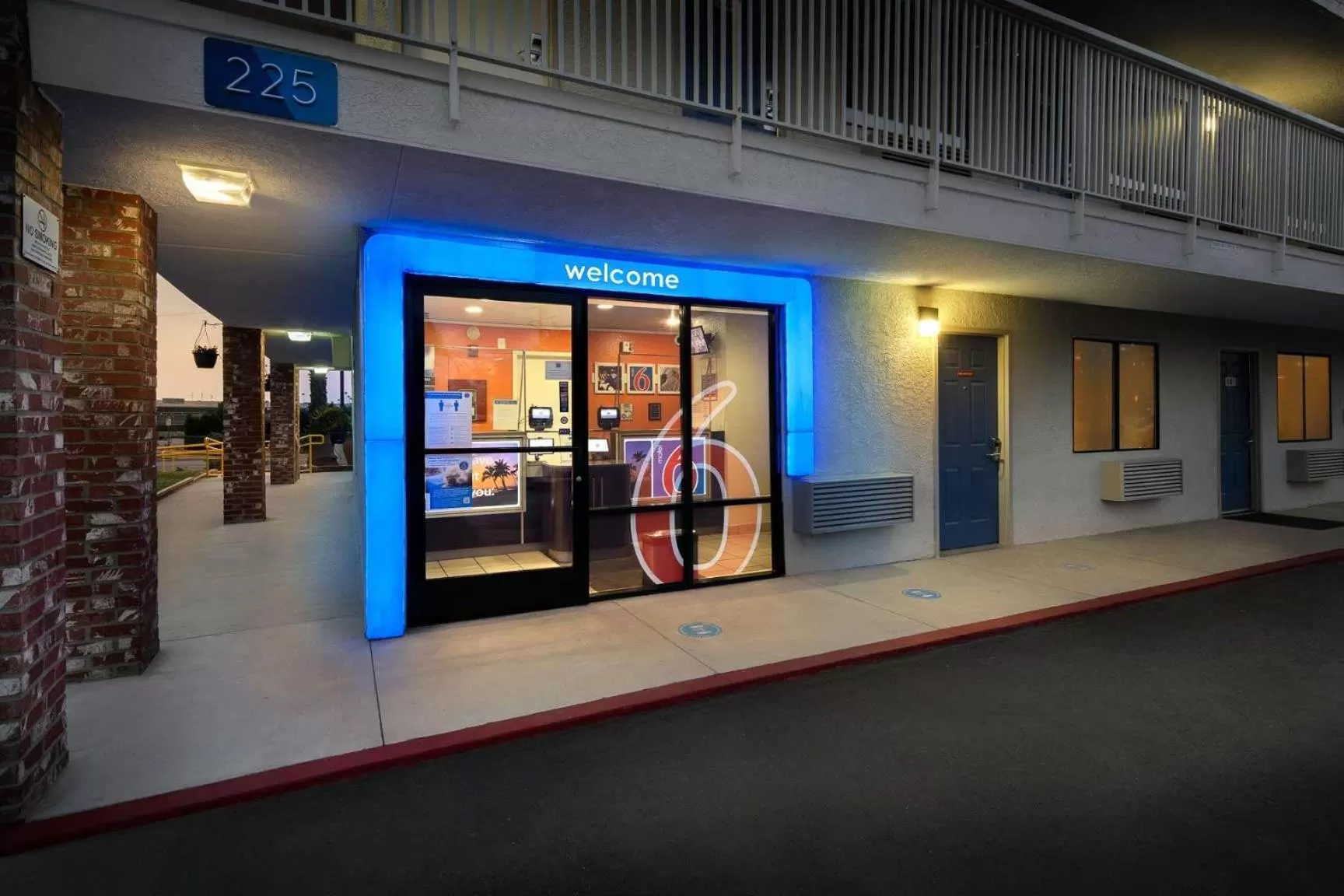 Property building in Motel 6-Arcadia, CA - Los Angeles - Pasadena Area