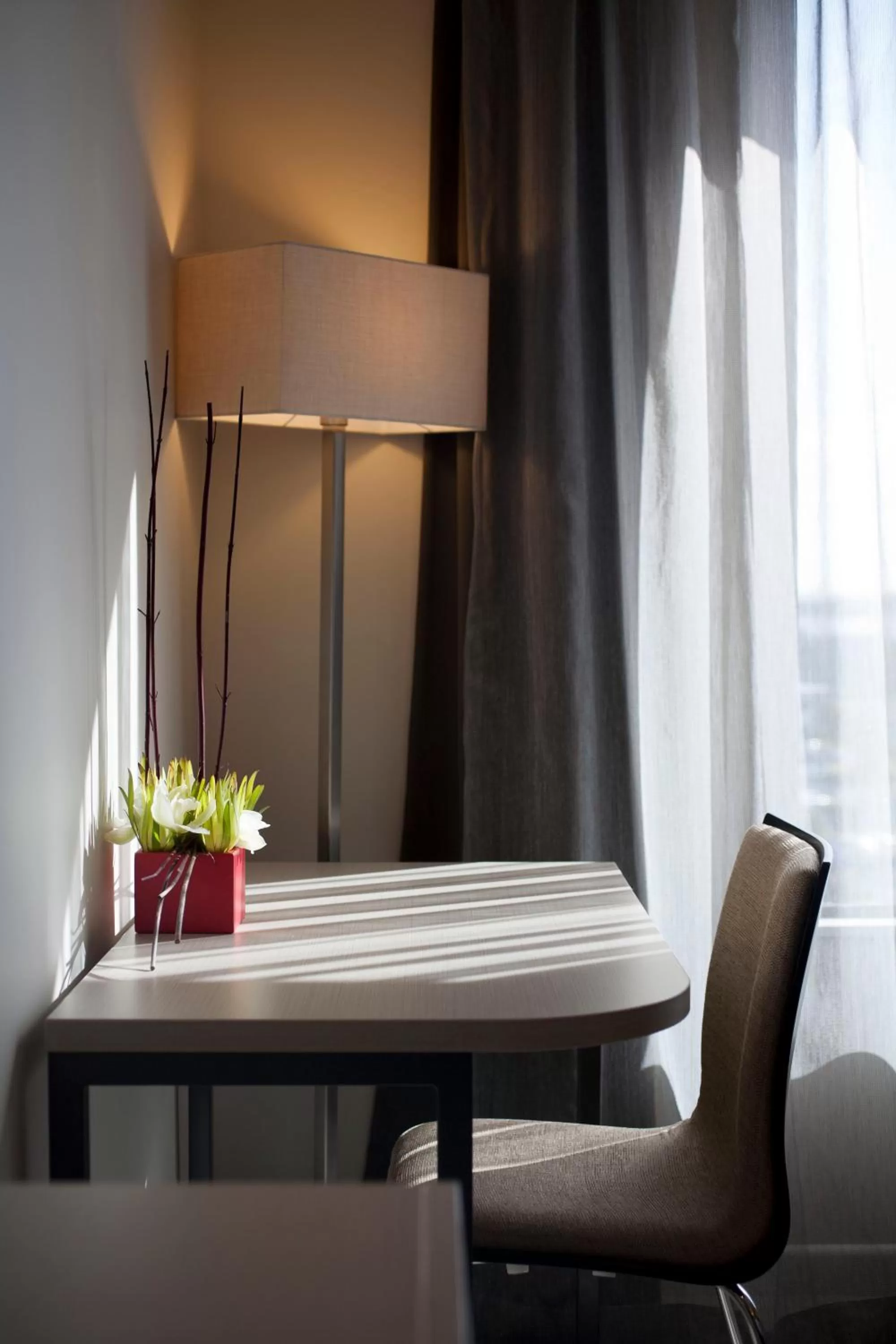 Seating area in Sudima Auckland Airport