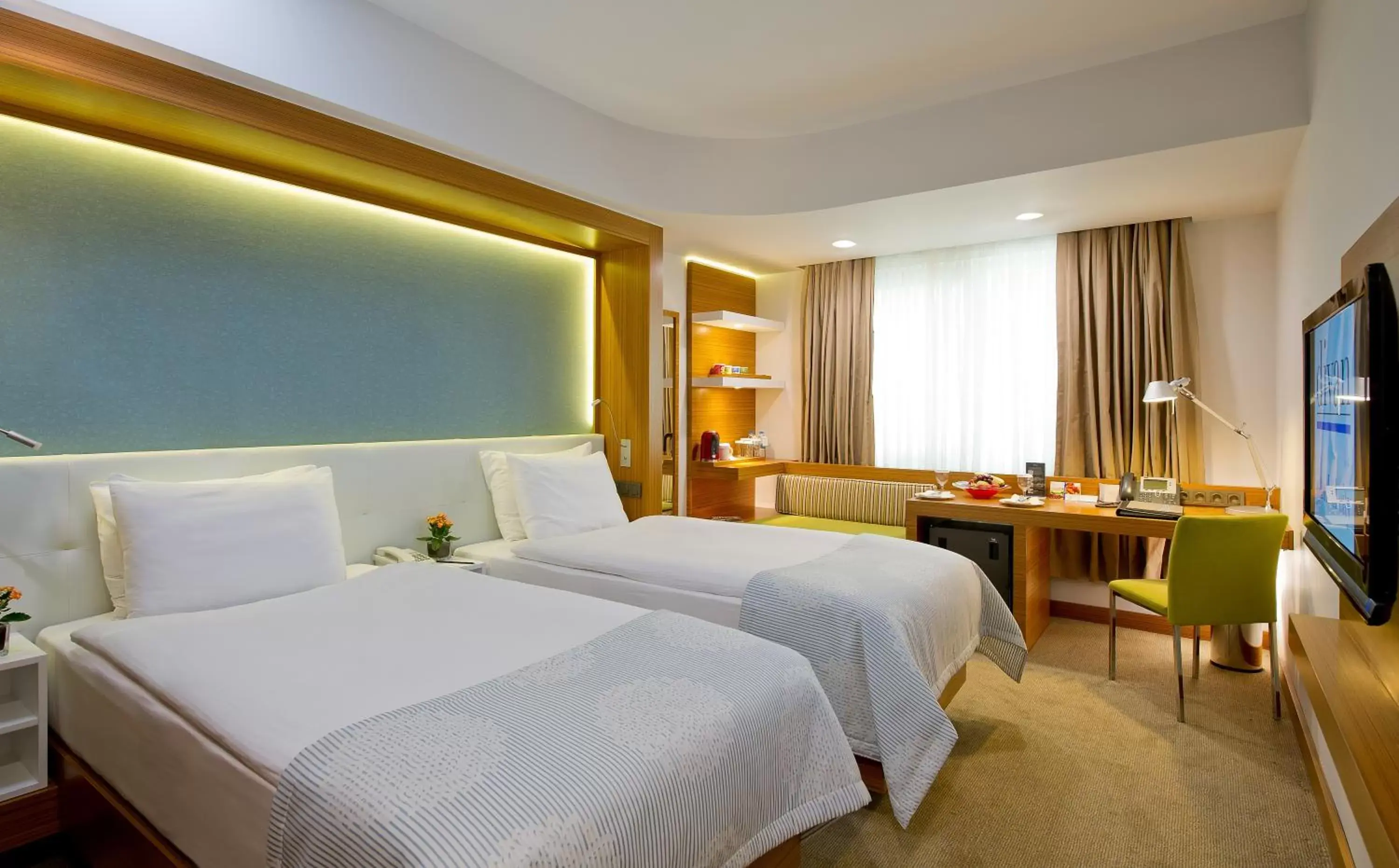 Standard Twin Room in Divan Istanbul City Standard Twin Room in Divan Istanbul City