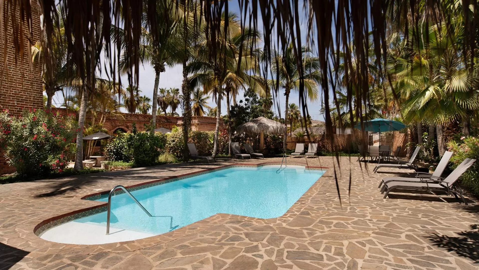 Pool view in Posada del Molino