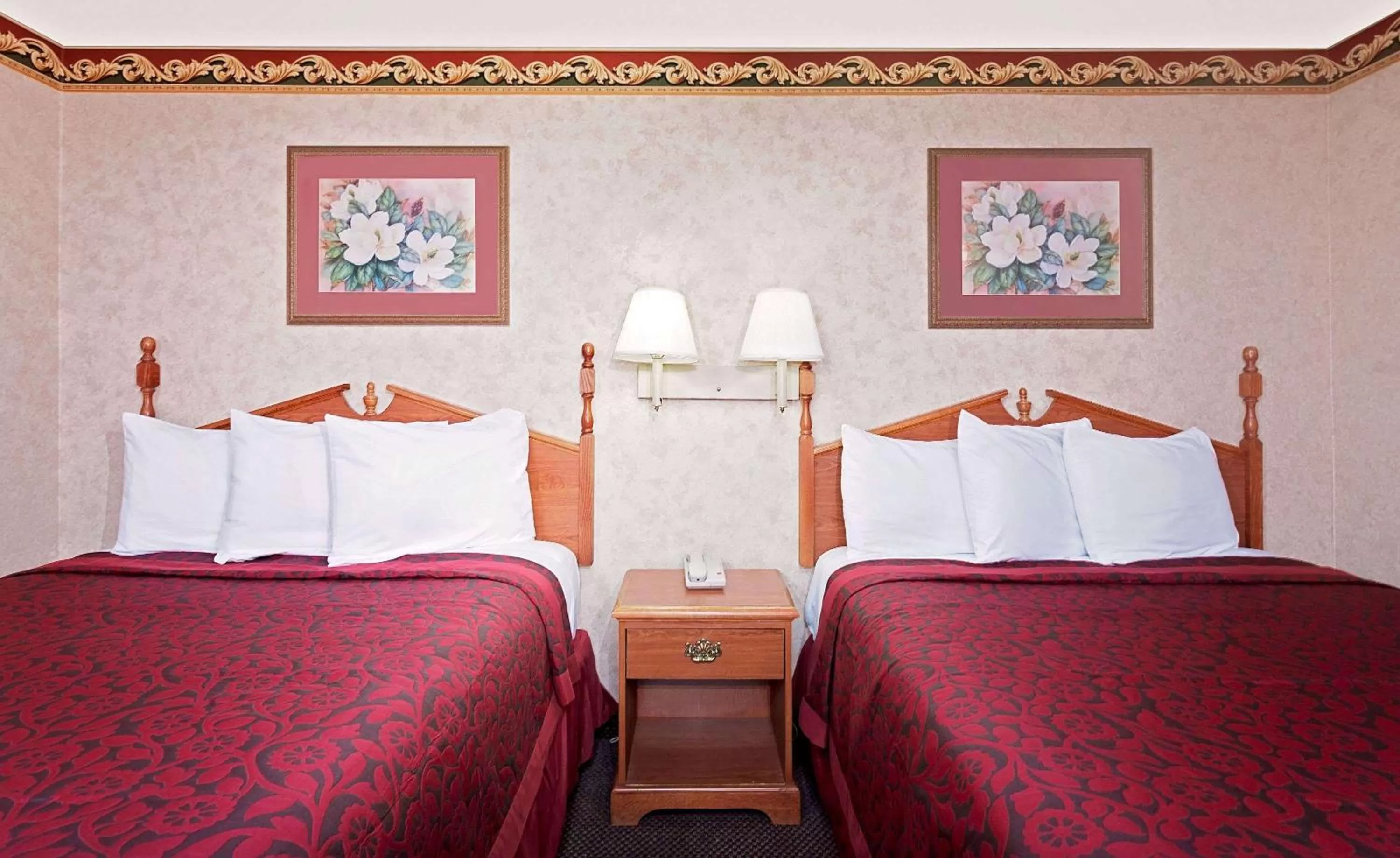 Photo of the whole room, Bed in Your Place Inn