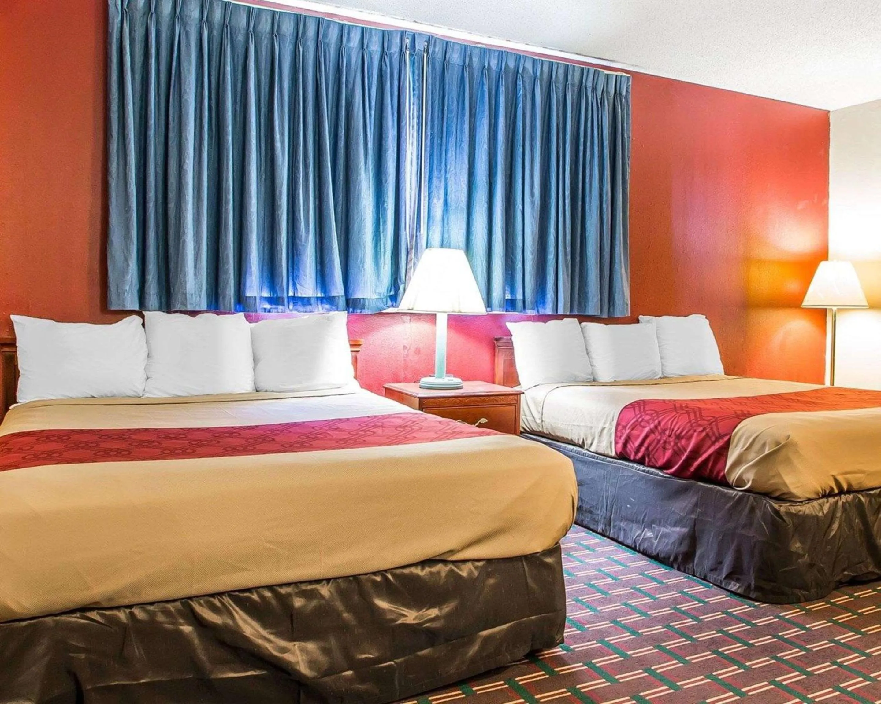 Photo of the whole room, Bed in Rodeway Inn Montpelier