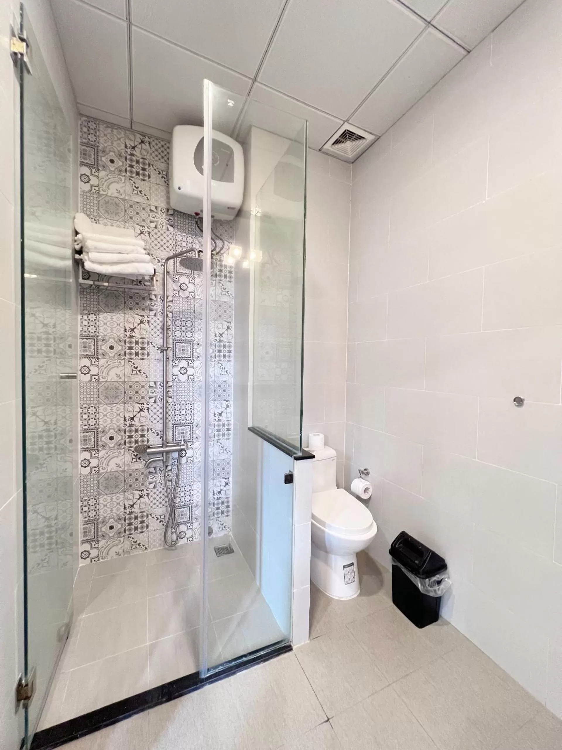 Bathroom in Văn Hoa Hotel