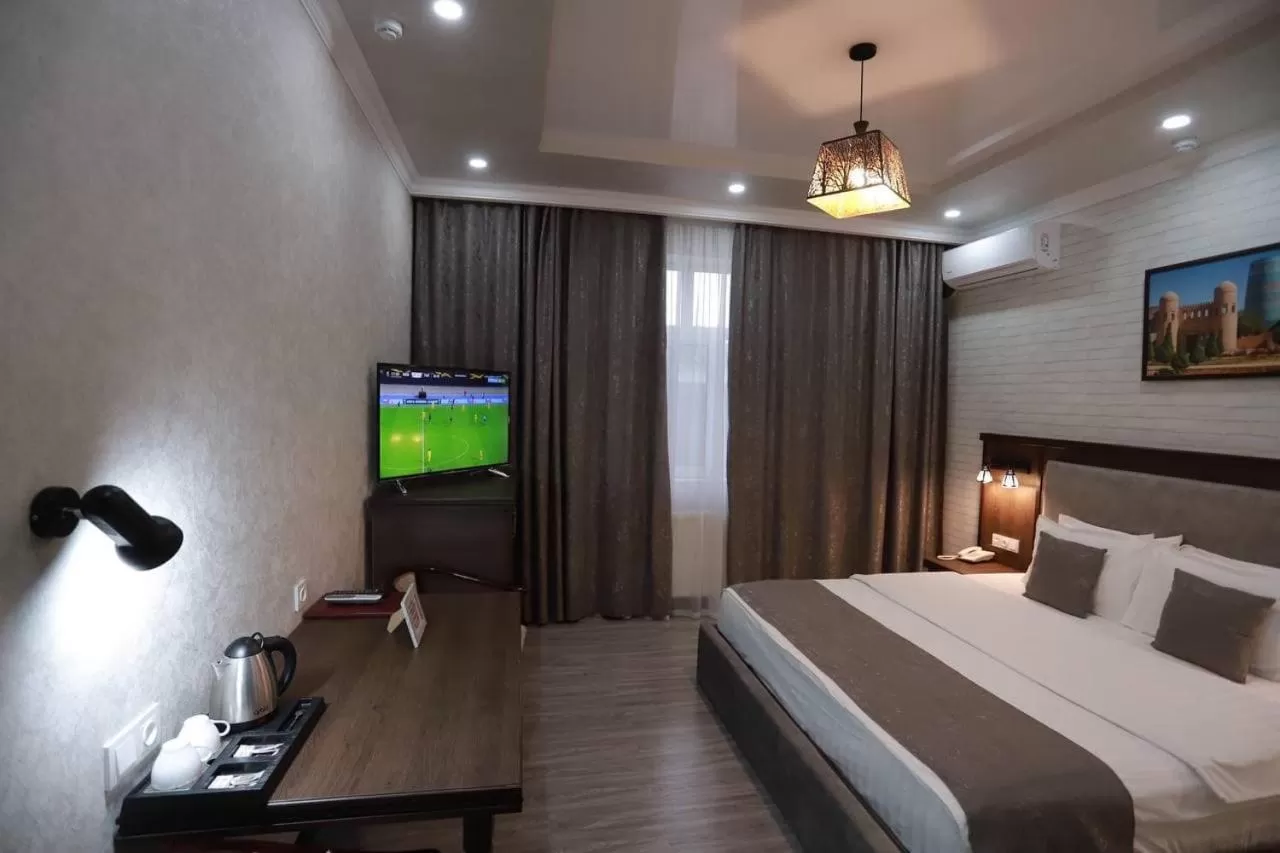 TV and multimedia, TV/Entertainment Center in Comfort Hotel
