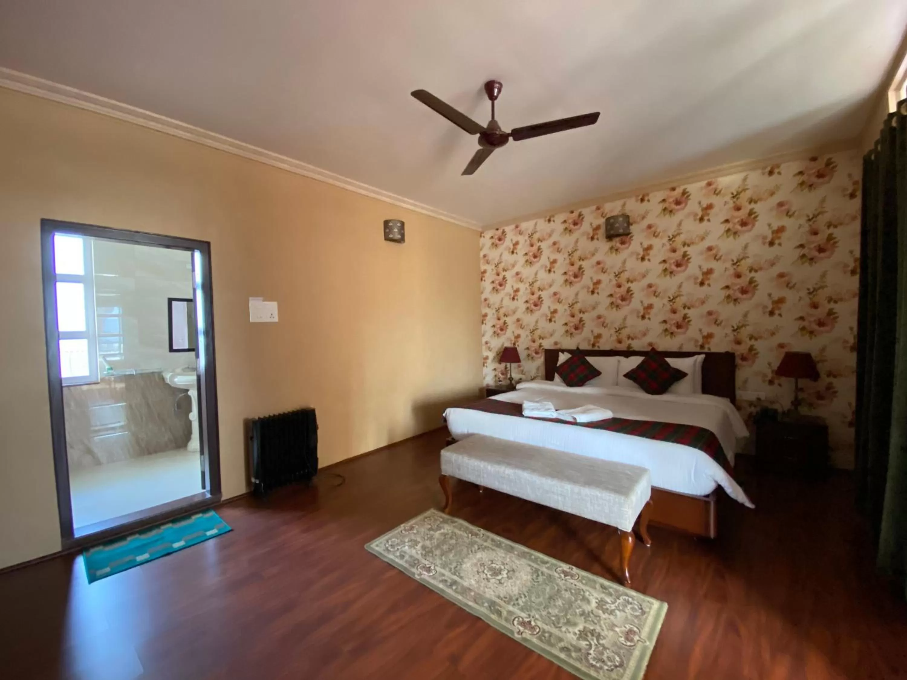 Bed in Windermere Inn