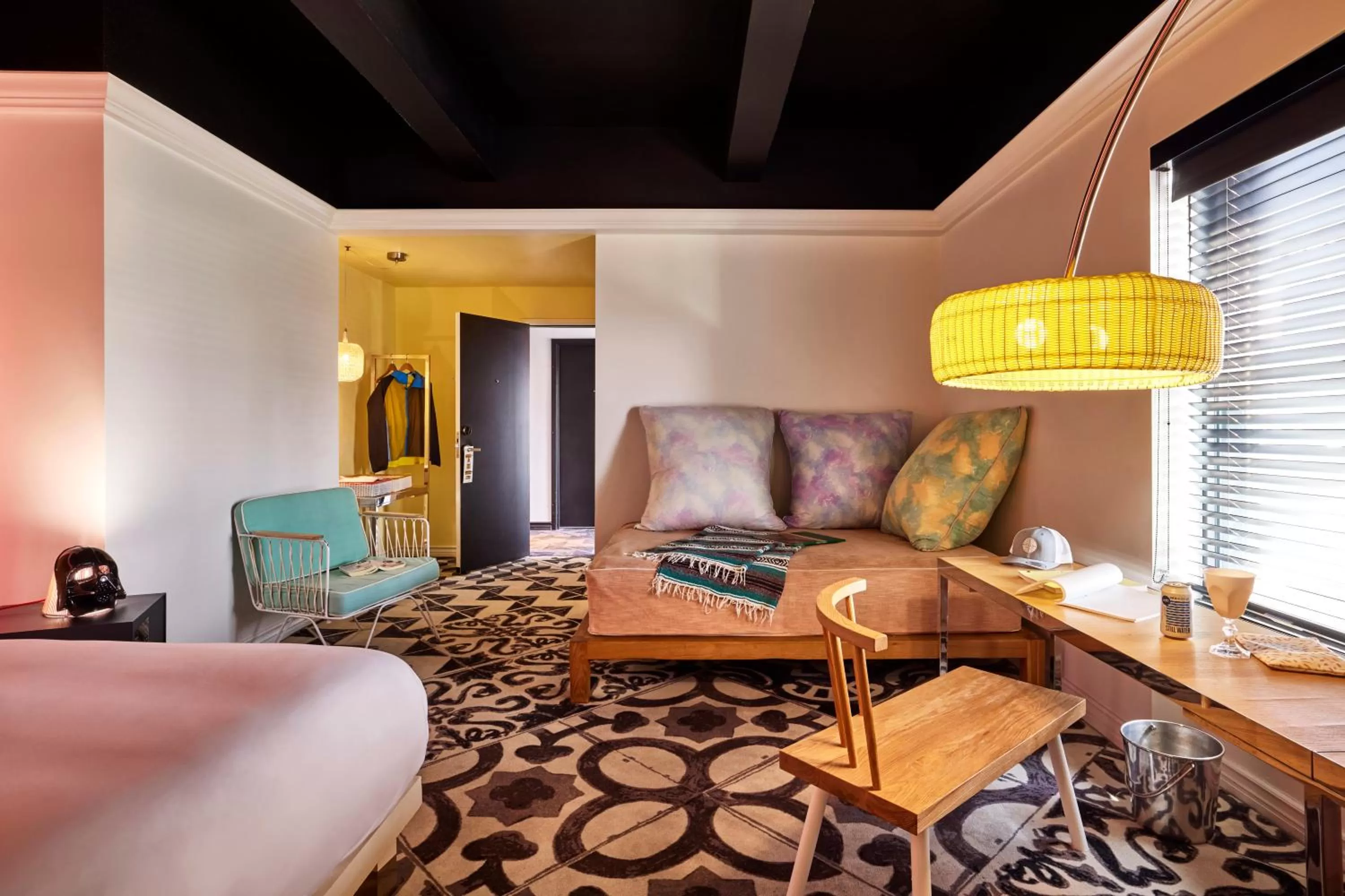 Bed in Mama Shelter Los Angeles