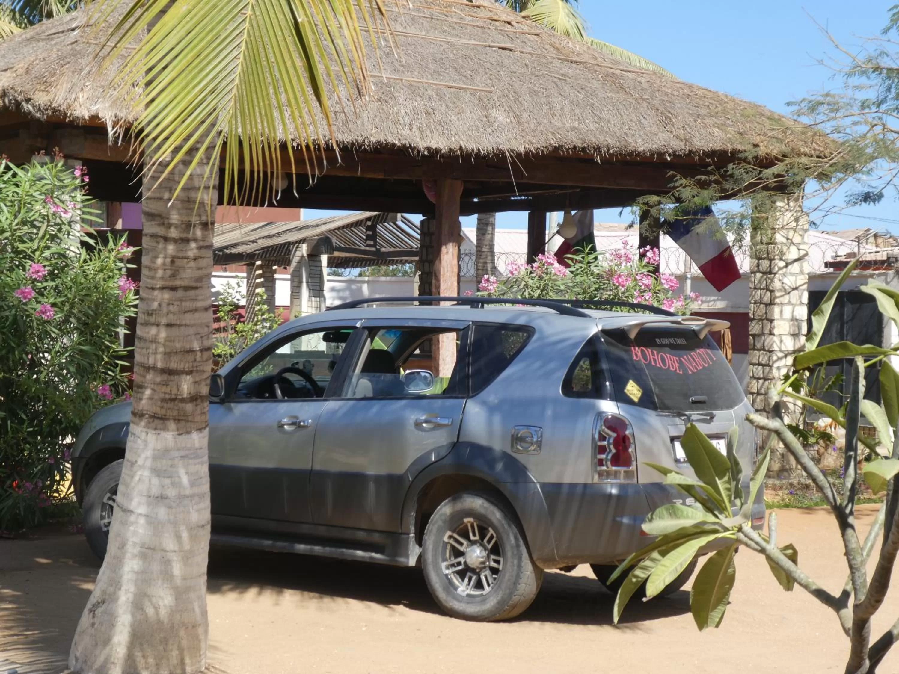 People in Bohobé Naboty