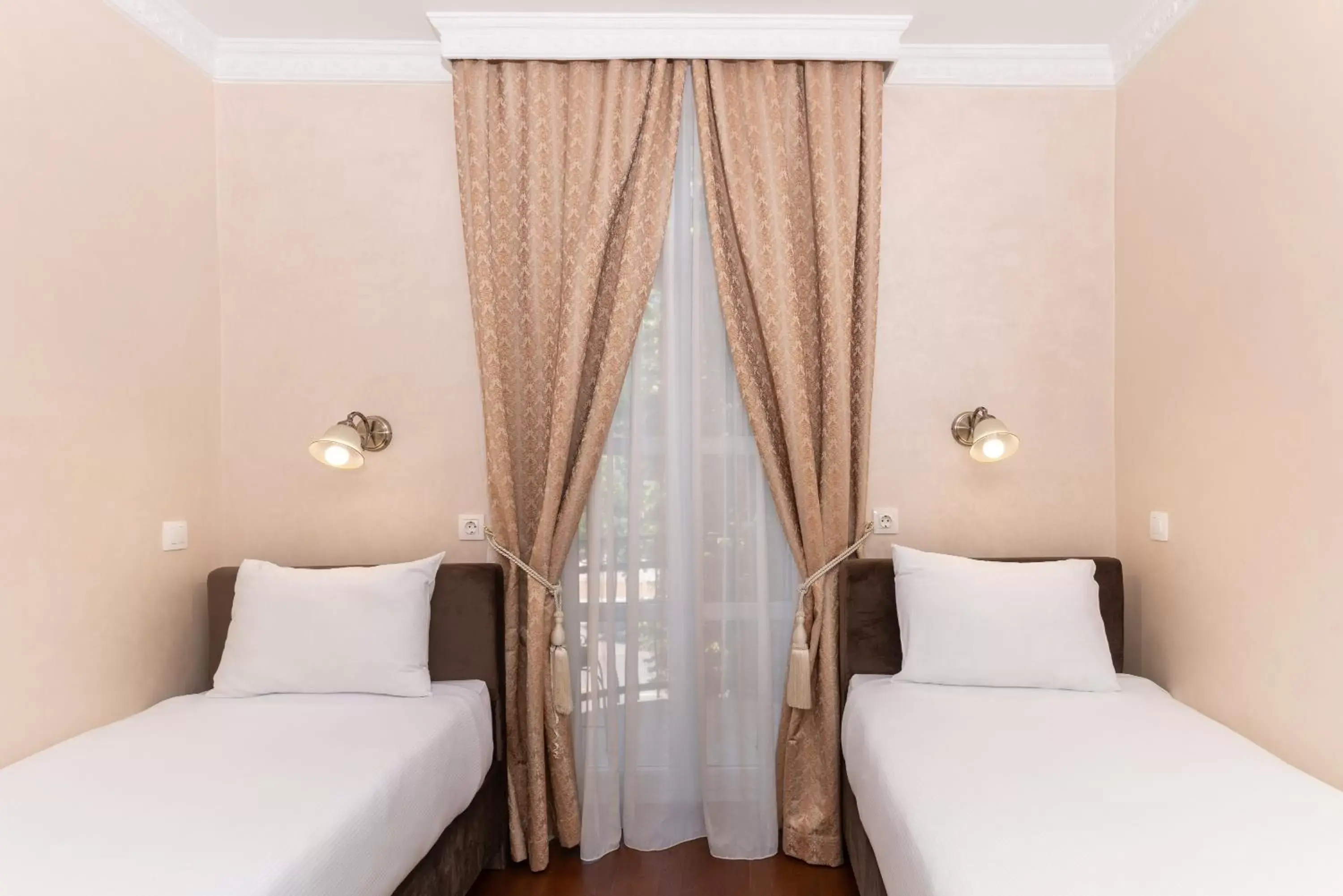 Budget Double or Twin Room - single occupancy in Ornament Hotel Budget Double or Twin Room - single occupancy in Ornament Hotel