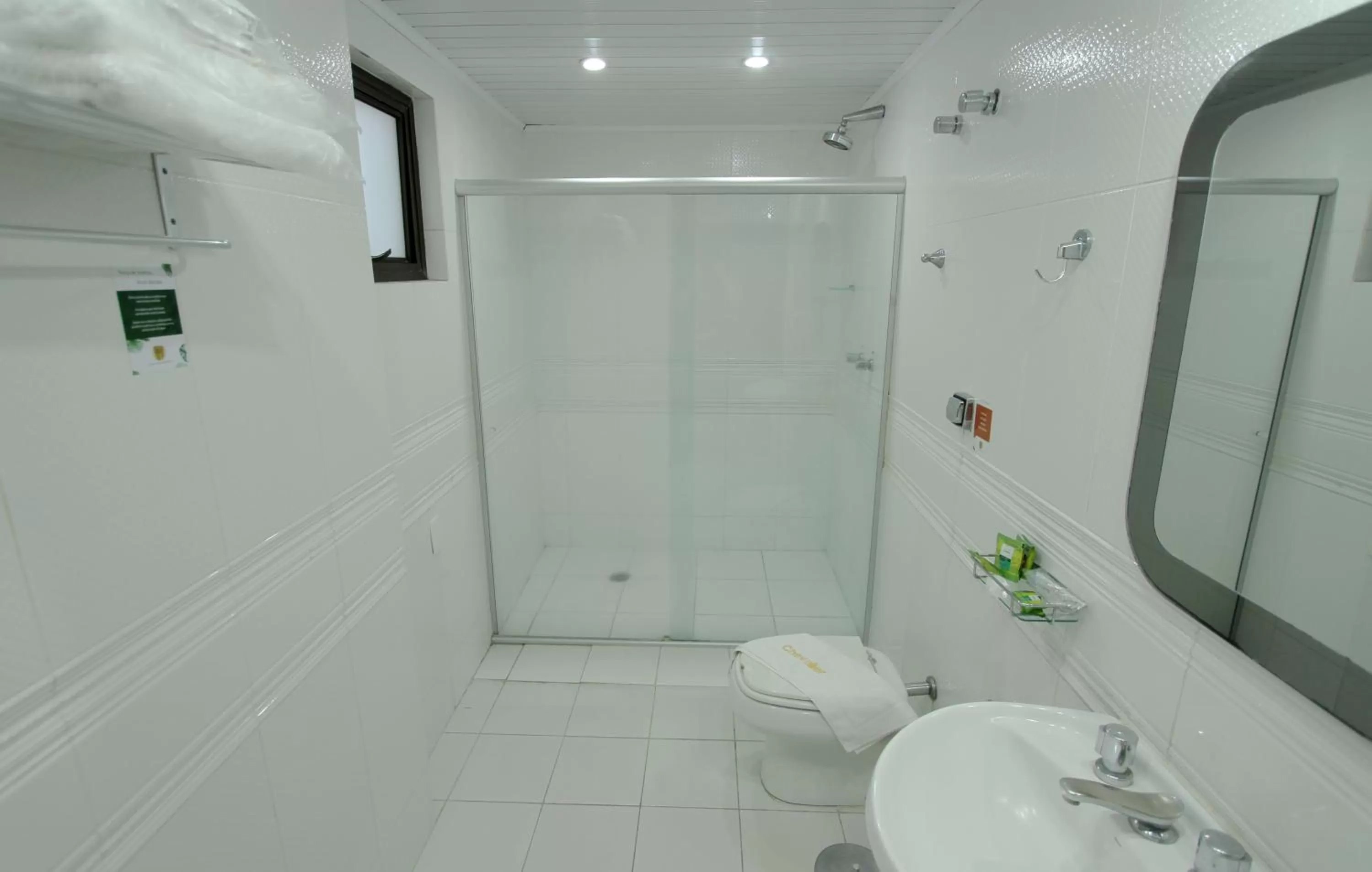 Bedroom, Bathroom in Gran Chevalier Hotel