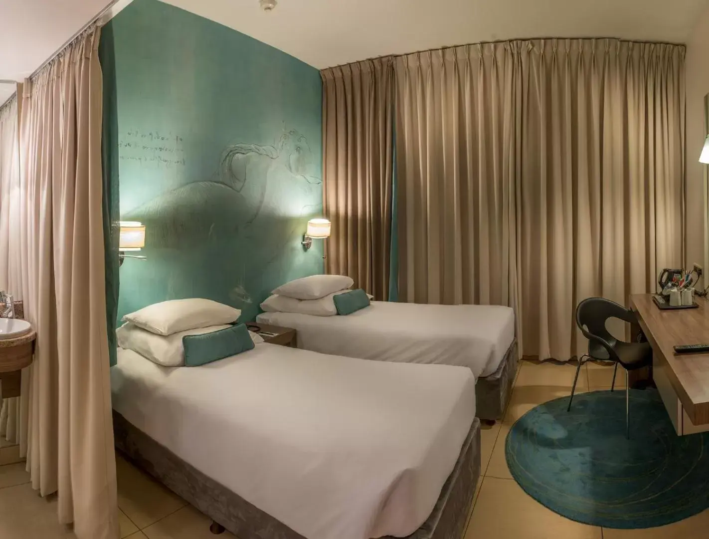 Superior Twin Room - single occupancy in Metcourt at Emperors Palace Superior Twin Room - single occupancy in Metcourt at Emperors Palace