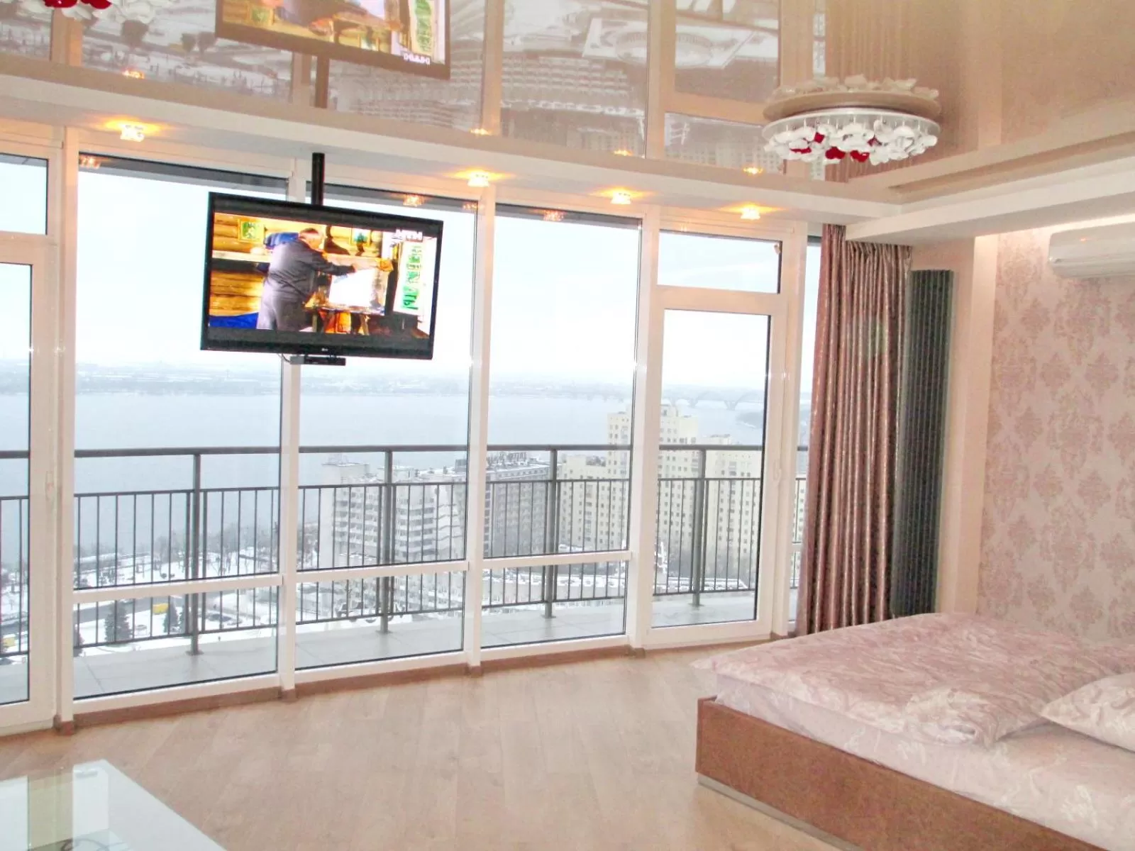 Balcony/Terrace, TV/Entertainment Center in Most City Apart-Hotel