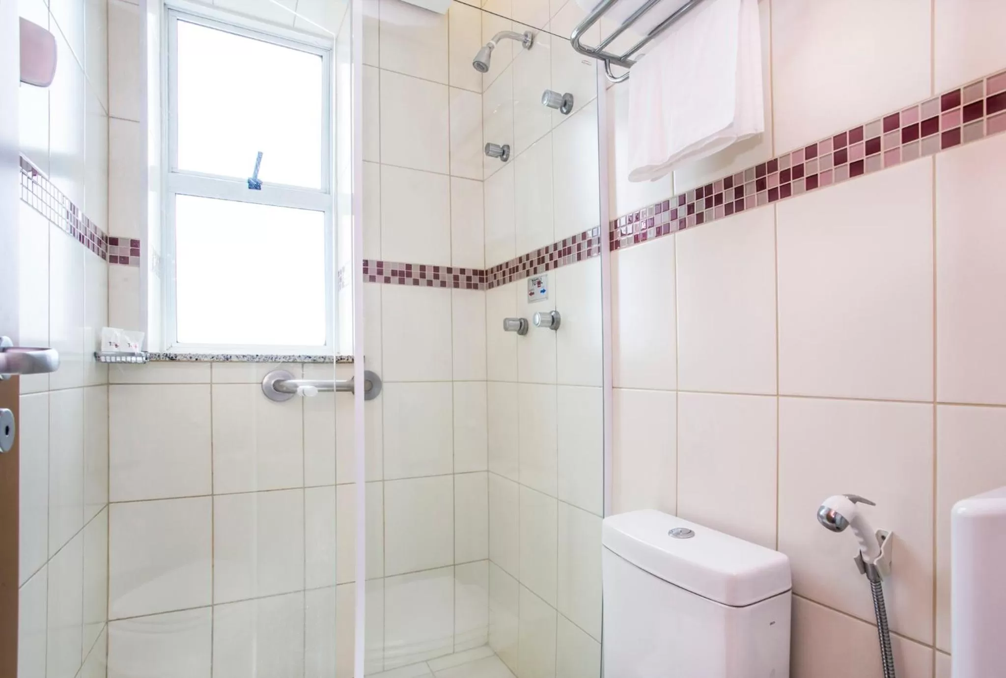 Shower in Total Hotel