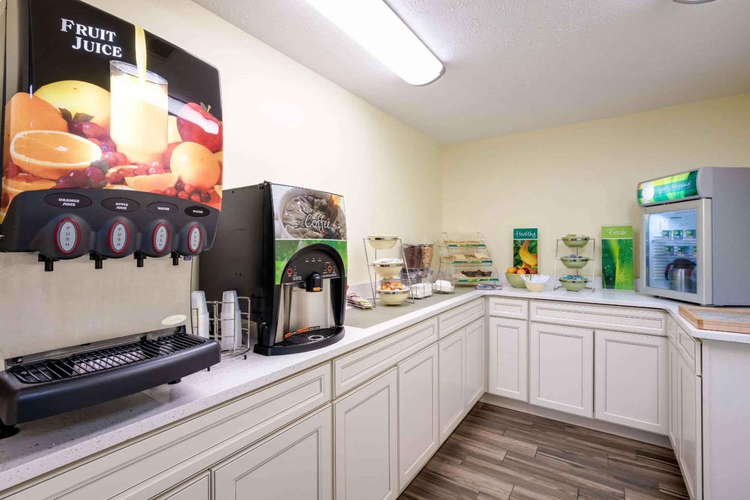 Restaurant/places to eat in Quality Inn Starkville near University