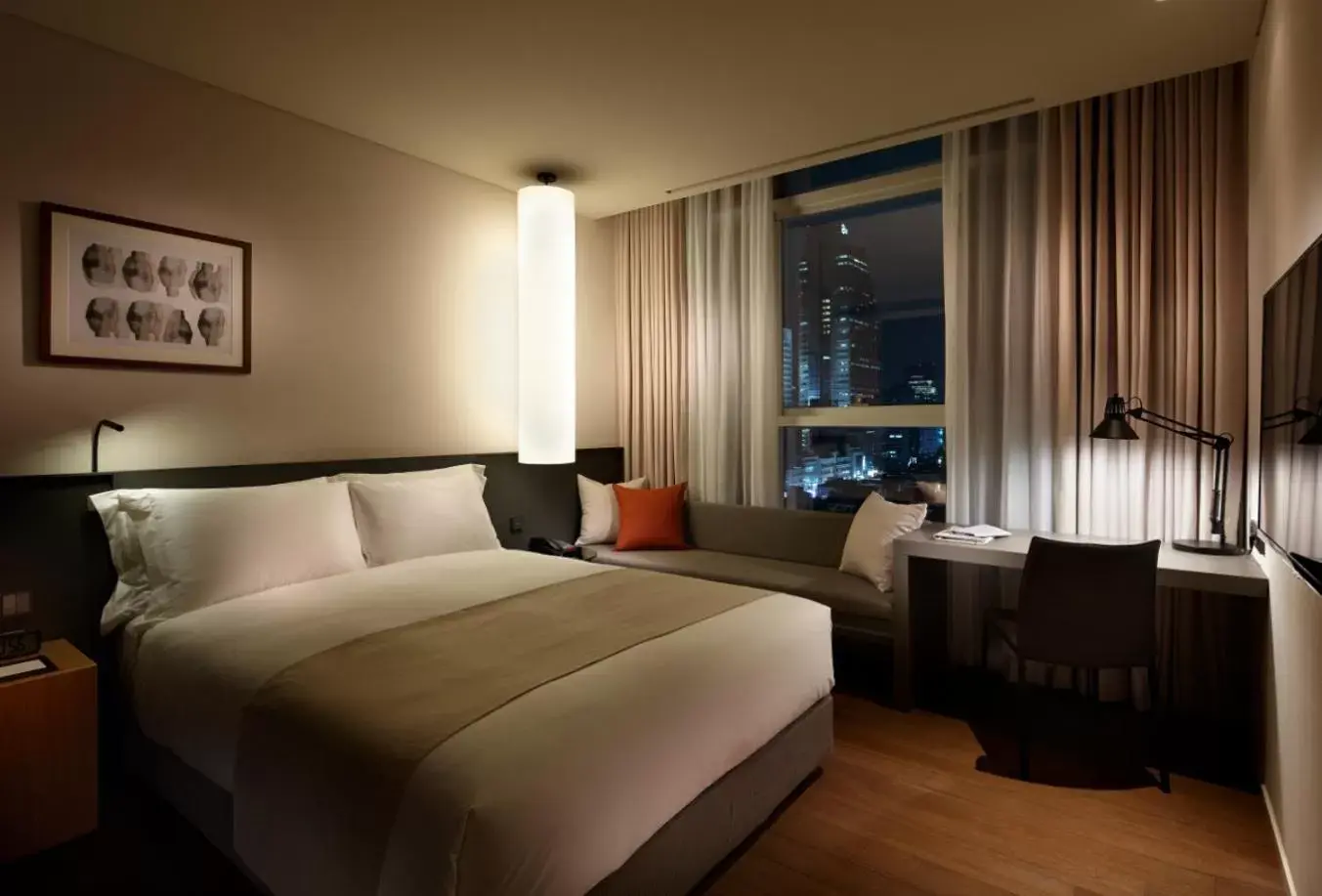 Premier Deluxe Double(High Floor & Lounge Access Included) with OTT TV Box in Shilla Stay Seocho Gangnam Station Premier Deluxe Double(High Floor & Lounge Access Included) with OTT TV Box in Shilla Stay Seocho Gangnam Station