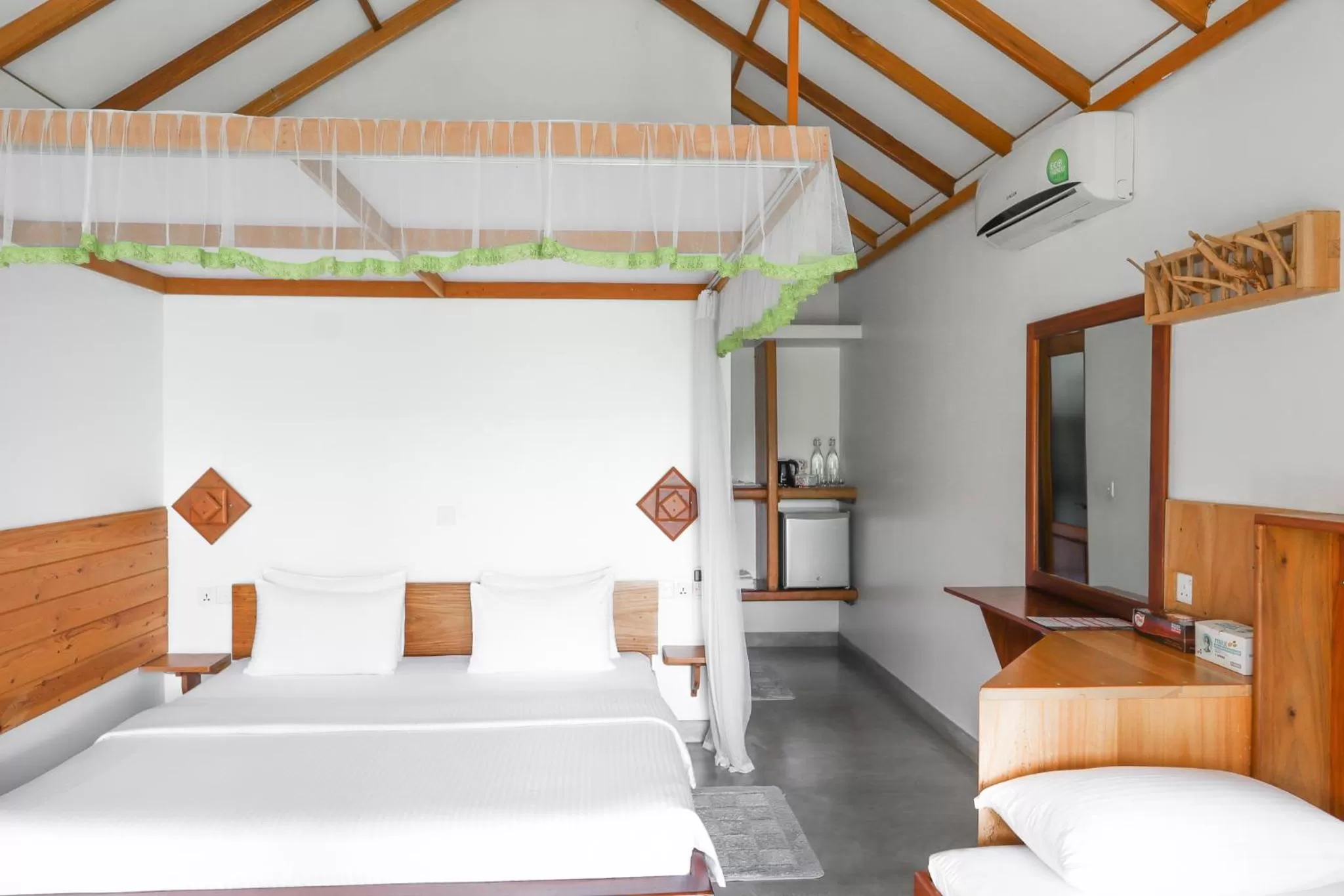 Bedroom, Bed in The One Ella