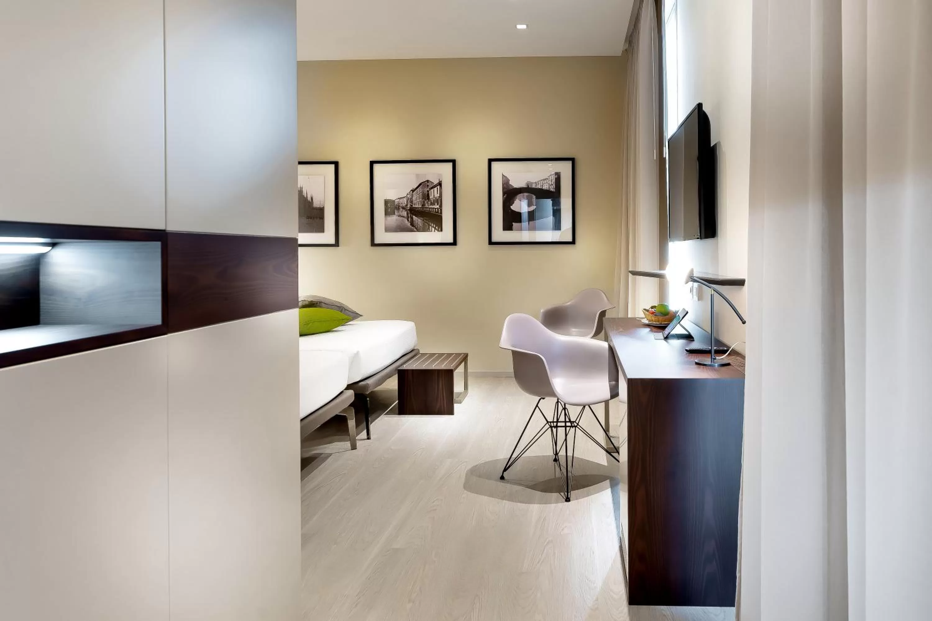 Bedroom, Bed in Hotel Canada