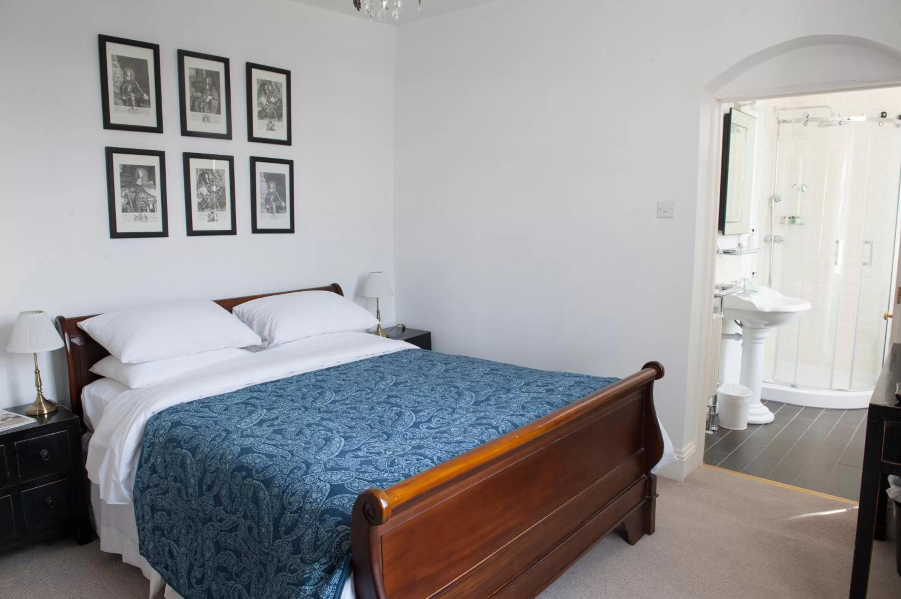 Photo of the whole room, Bed in The Bridge House