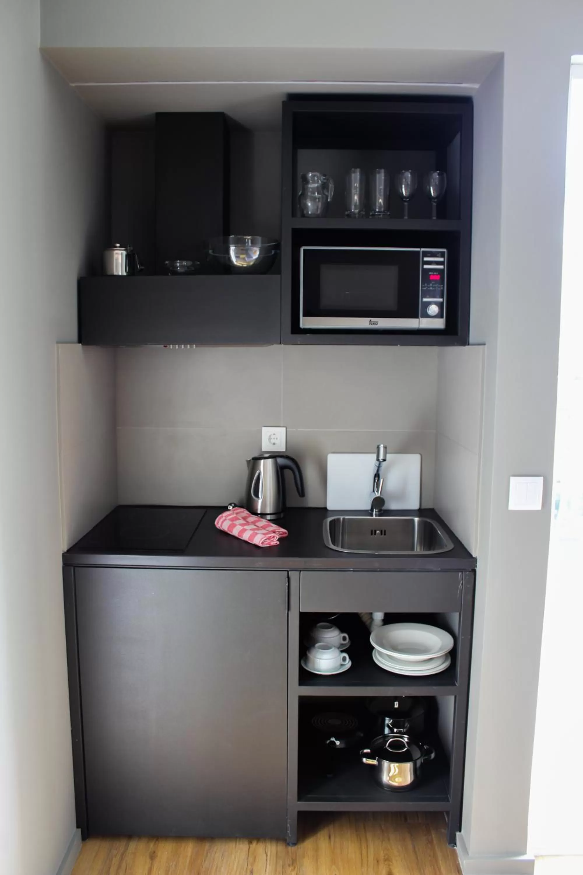 Coffee/tea facilities in Apartamentos Turisticos Paraiso