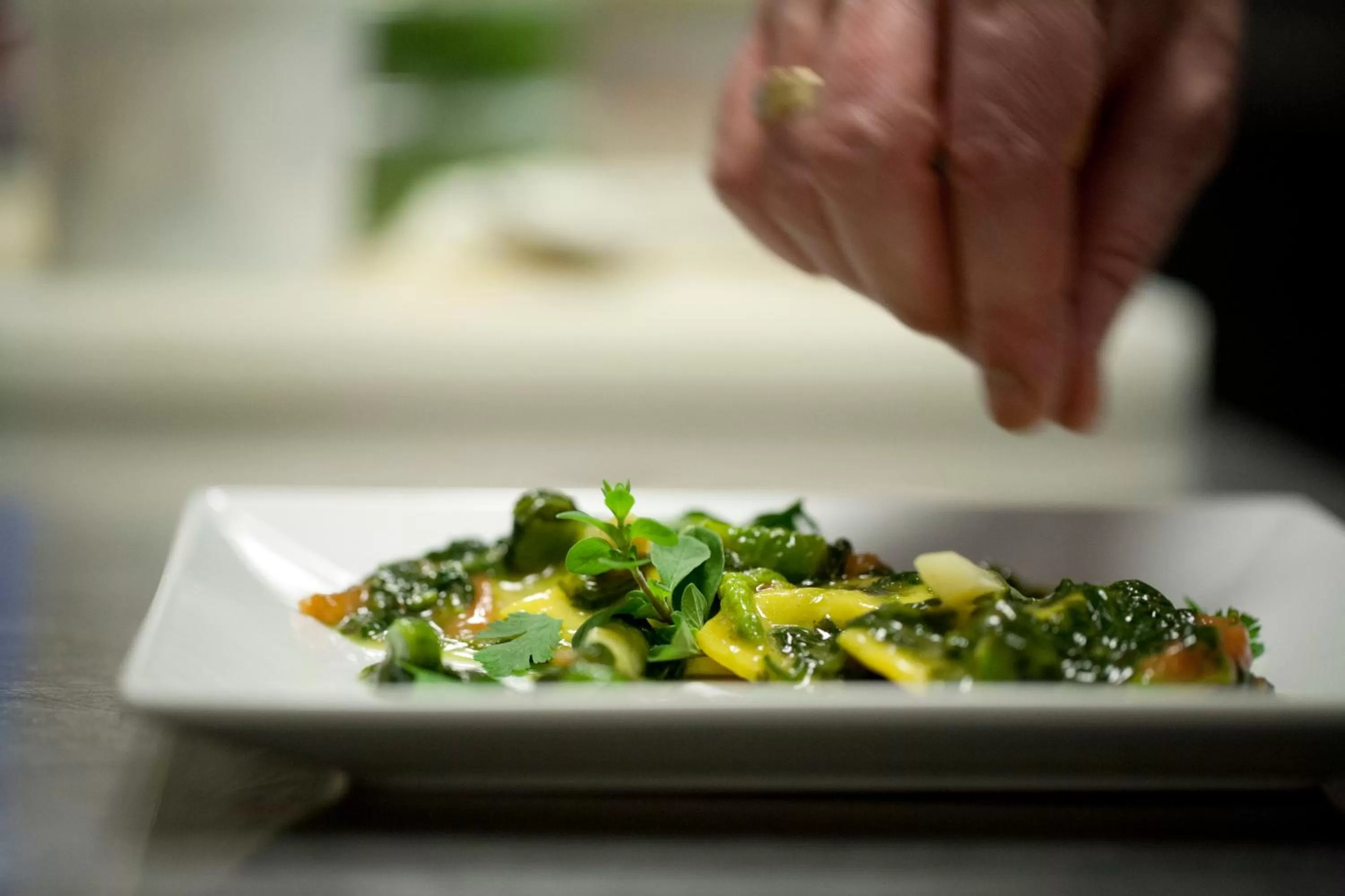 Restaurant/places to eat in Allegria