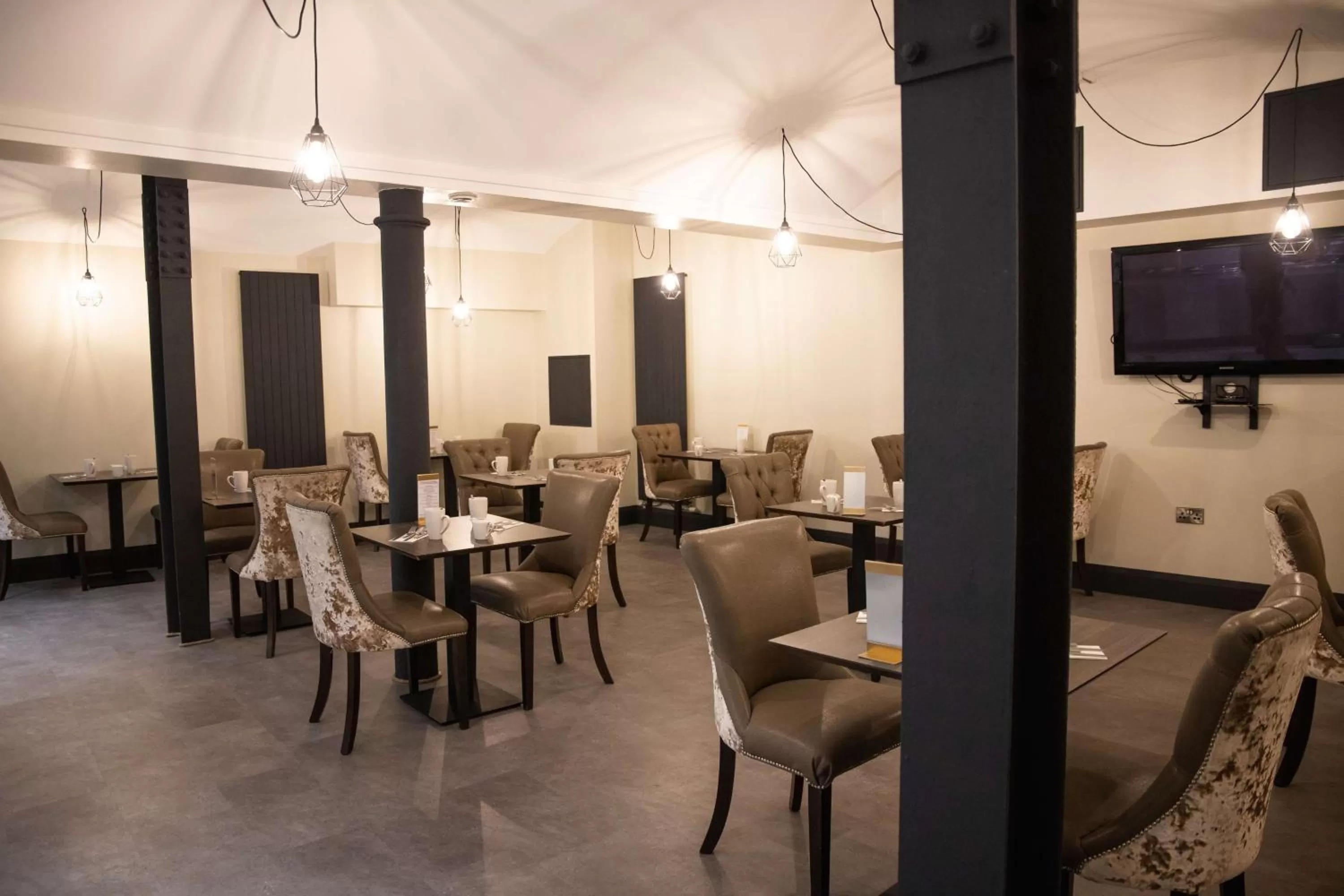 Restaurant/places to eat in The Ainscow Hotel