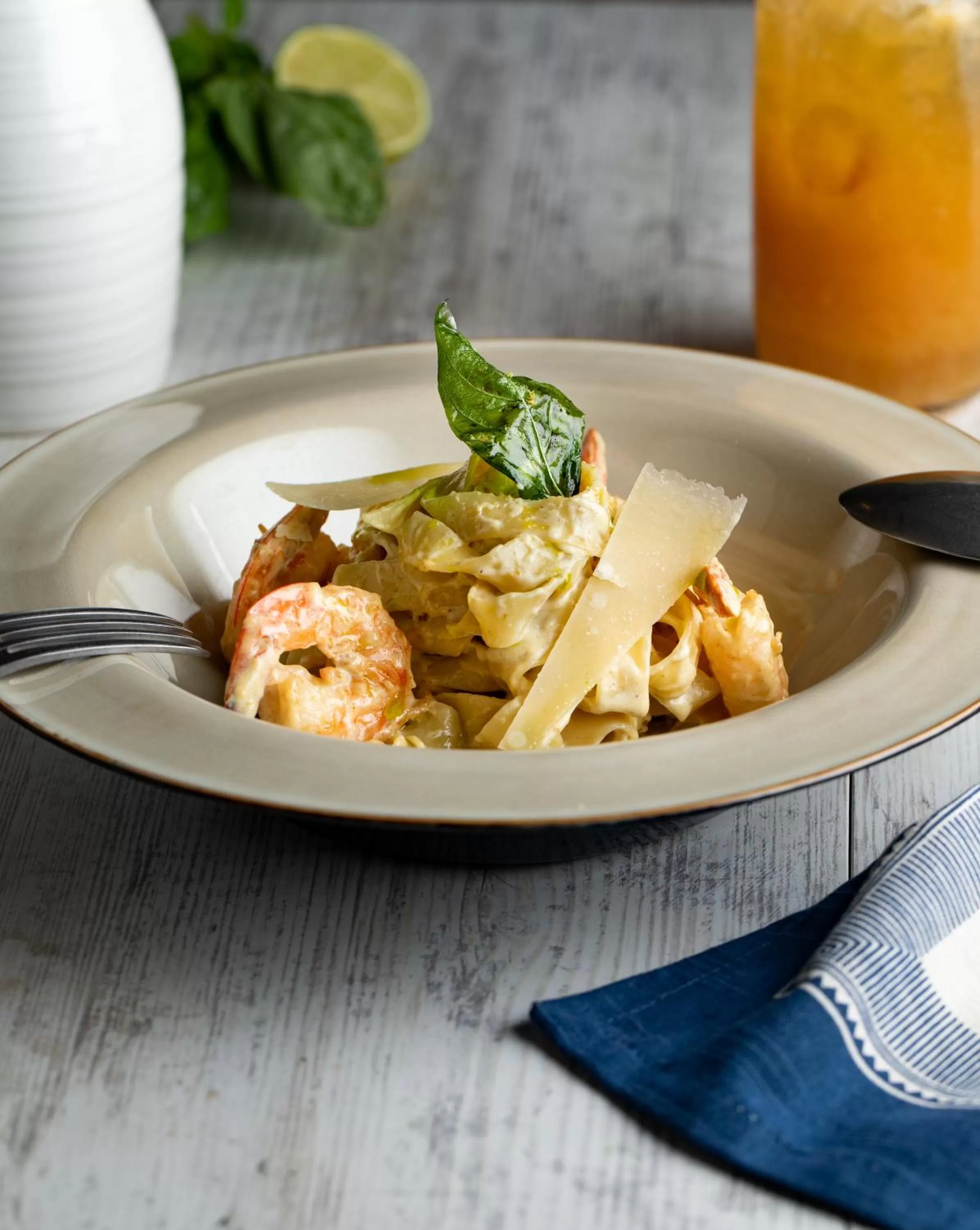 Restaurant/places to eat in Stayso The House Hotel