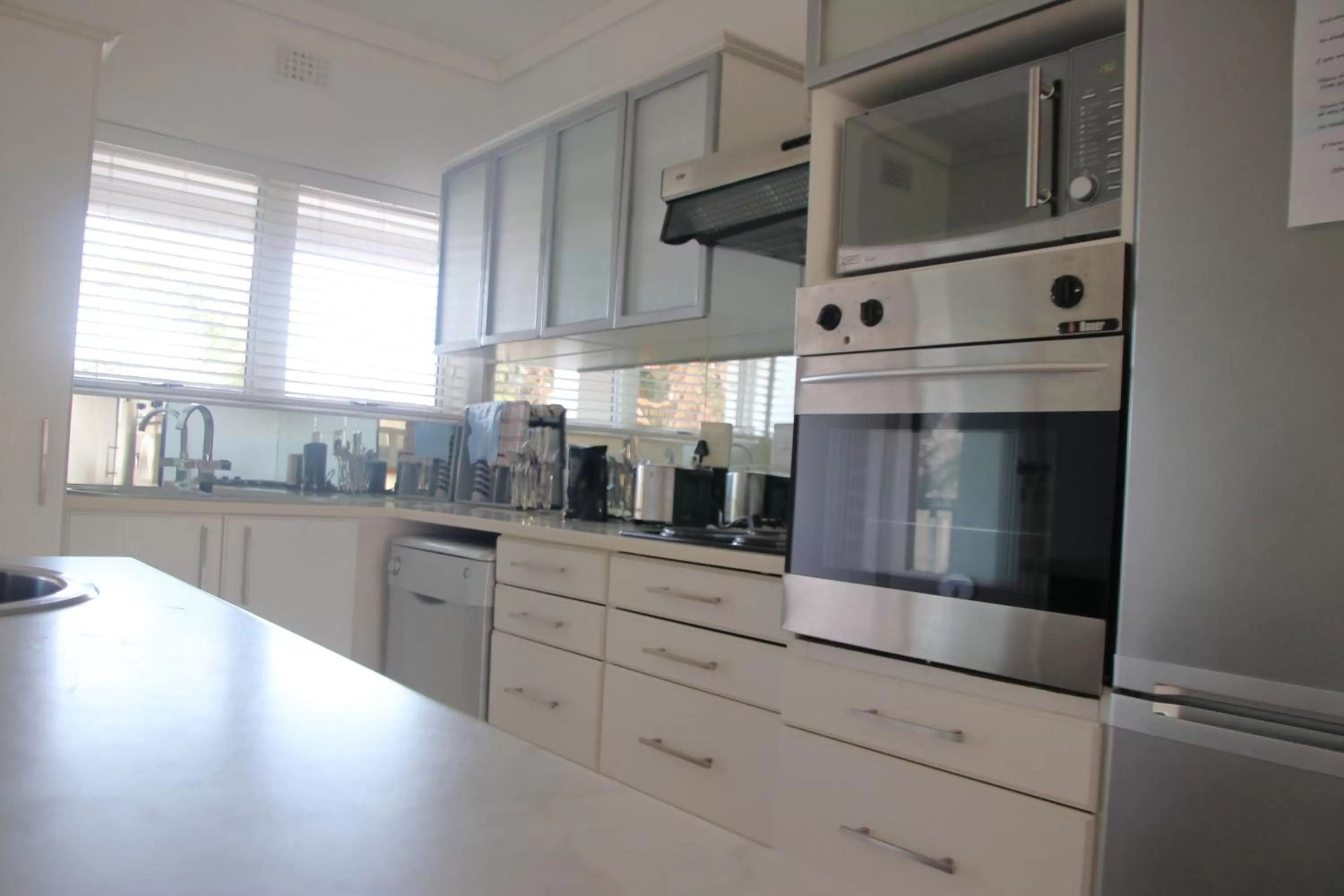 Kitchen or kitchenette in Riviera Hotel Hartenbos