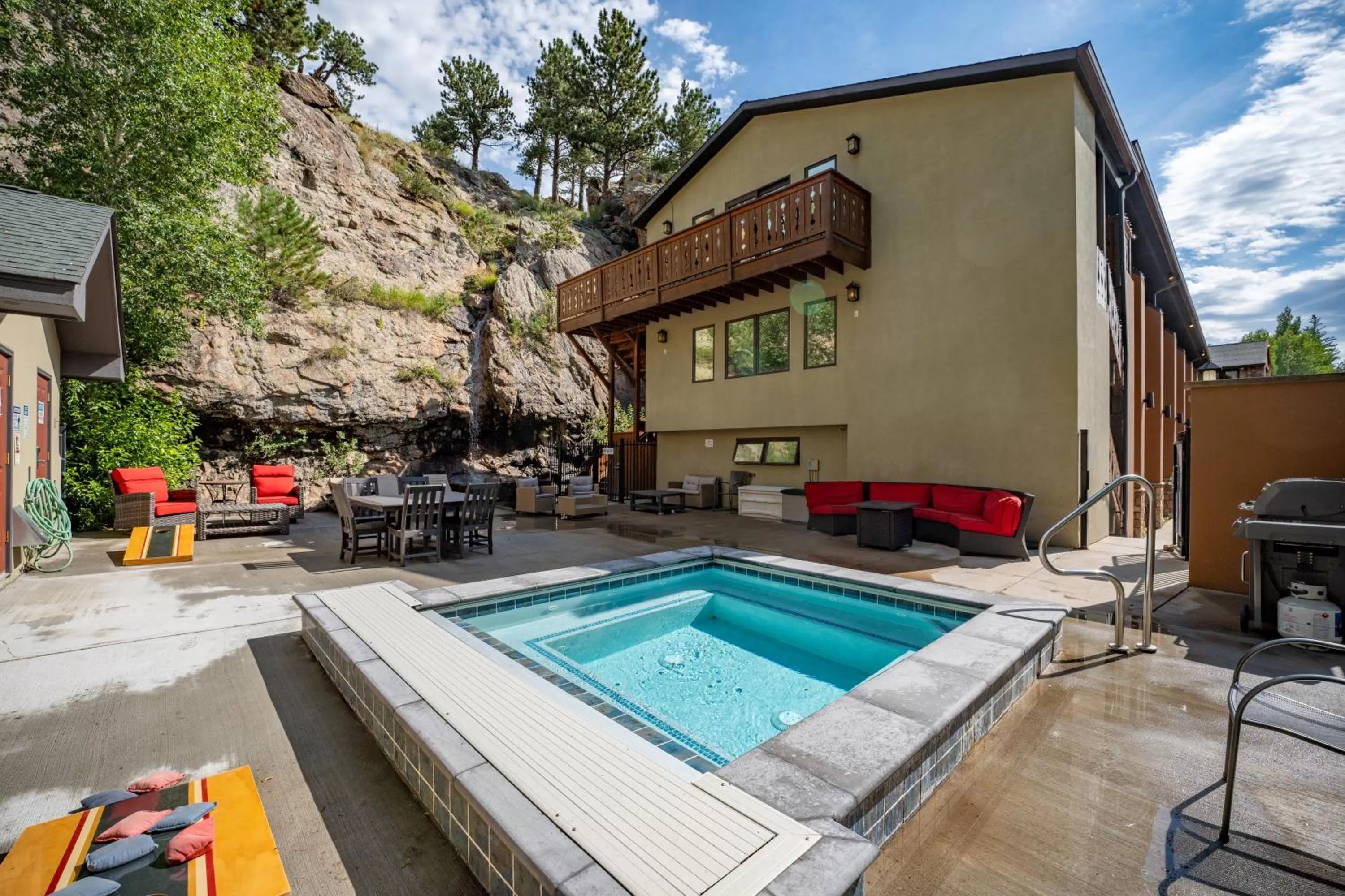 Hot Tub in Silver Moon Inn