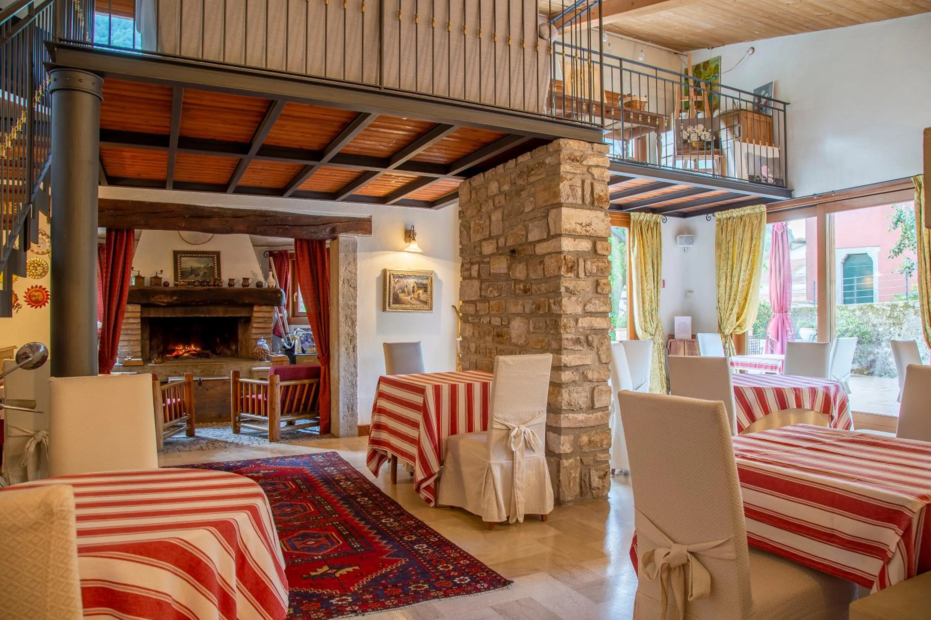 Hotel Calvi-Ristorante Mainor