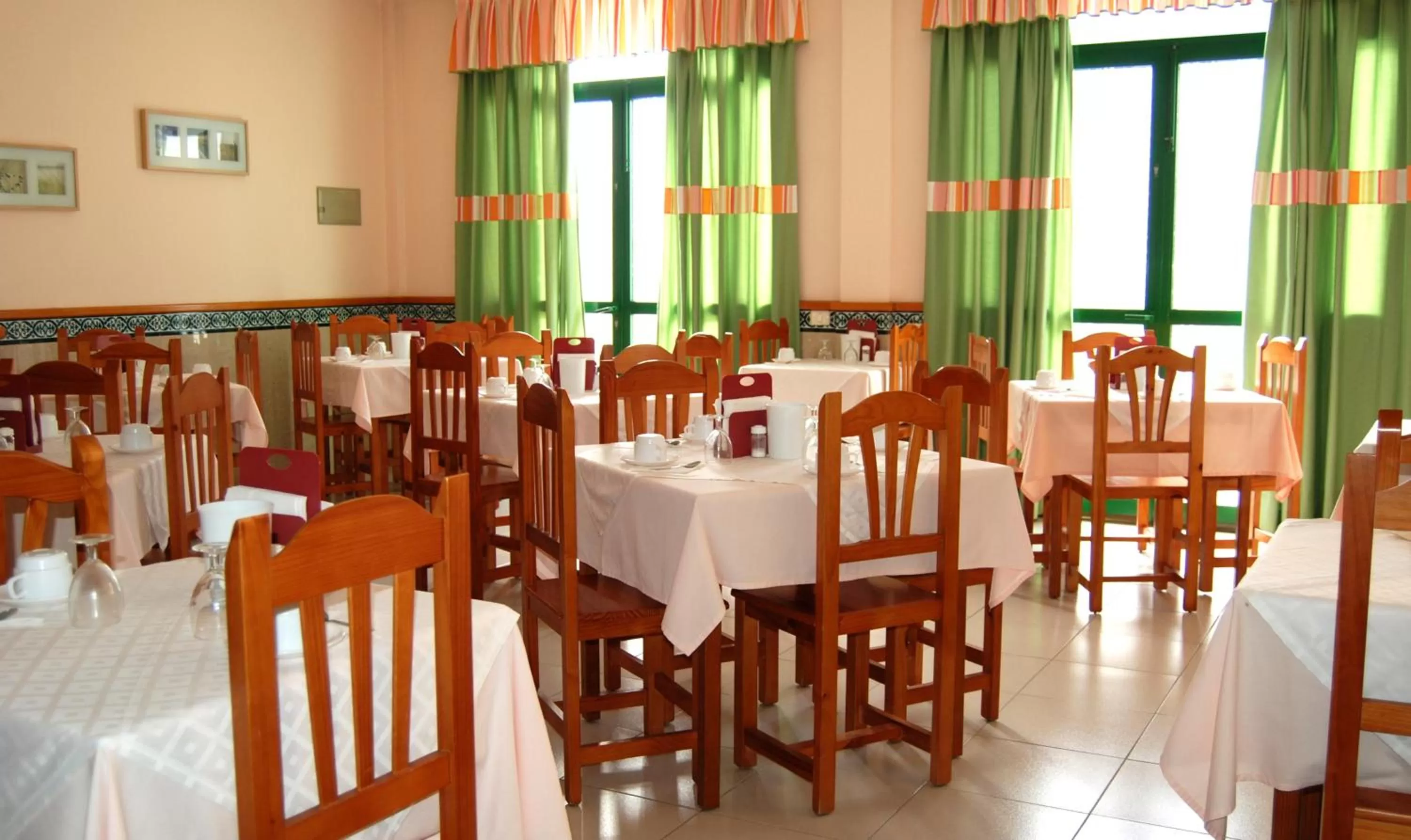 Lounge or bar, Restaurant/Places to Eat in Hotel Apartamentos Villa Gomera