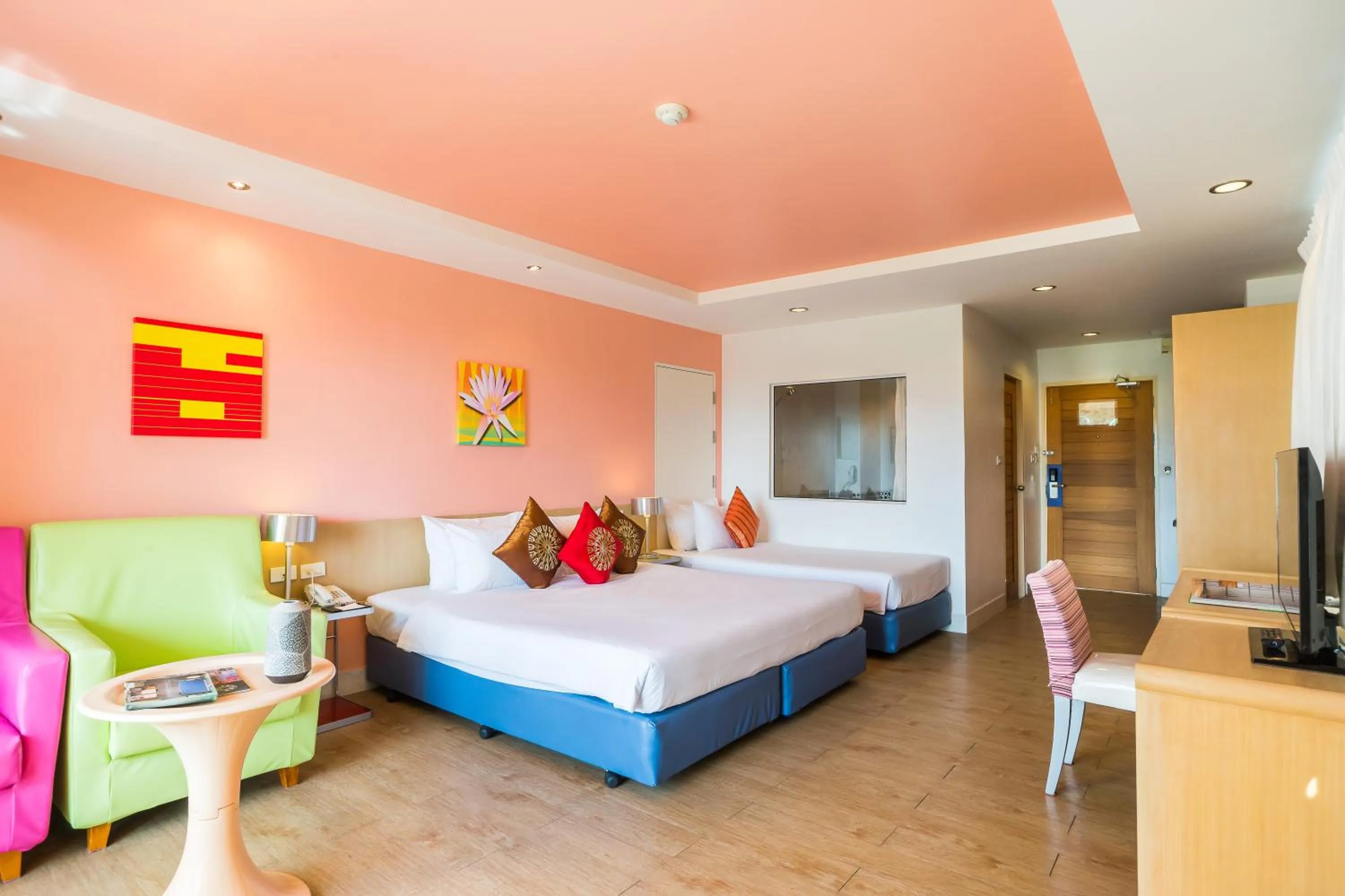 Photo of the whole room, Bed in Best Bella Pattaya