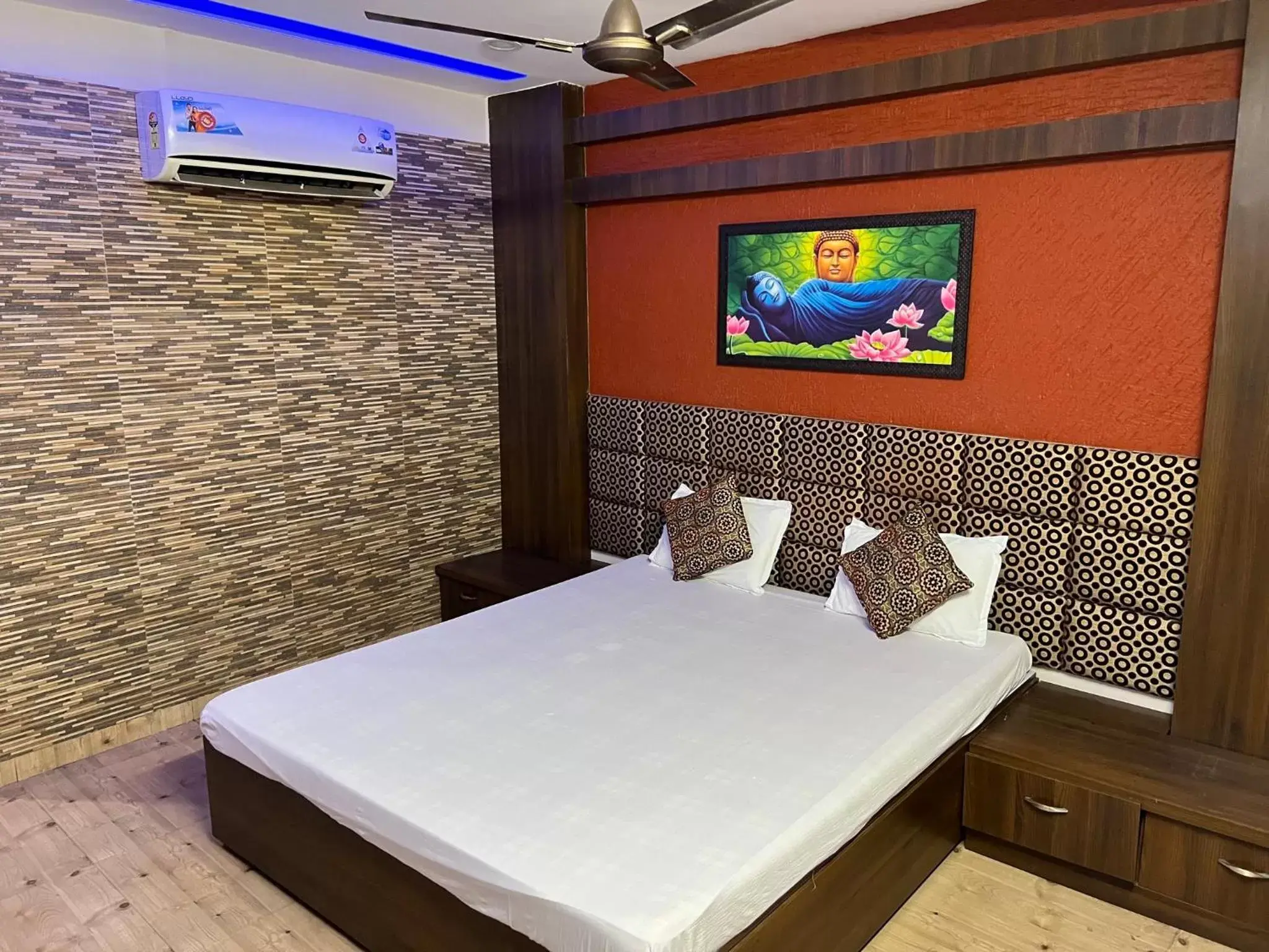 Deluxe King Room in Hotel Sabera Deluxe King Room in Hotel Sabera