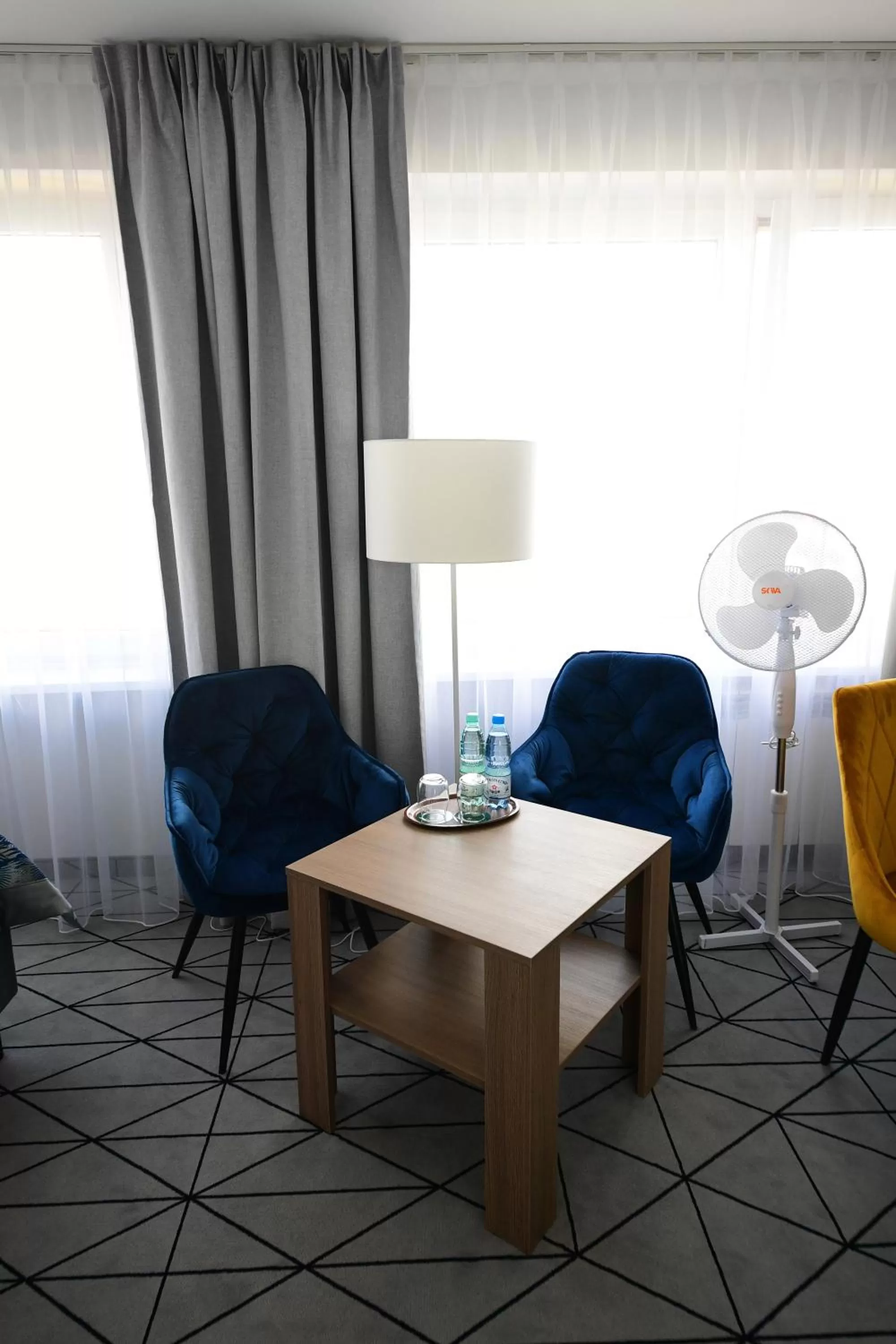 Seating area in Hotel Gromada Pila