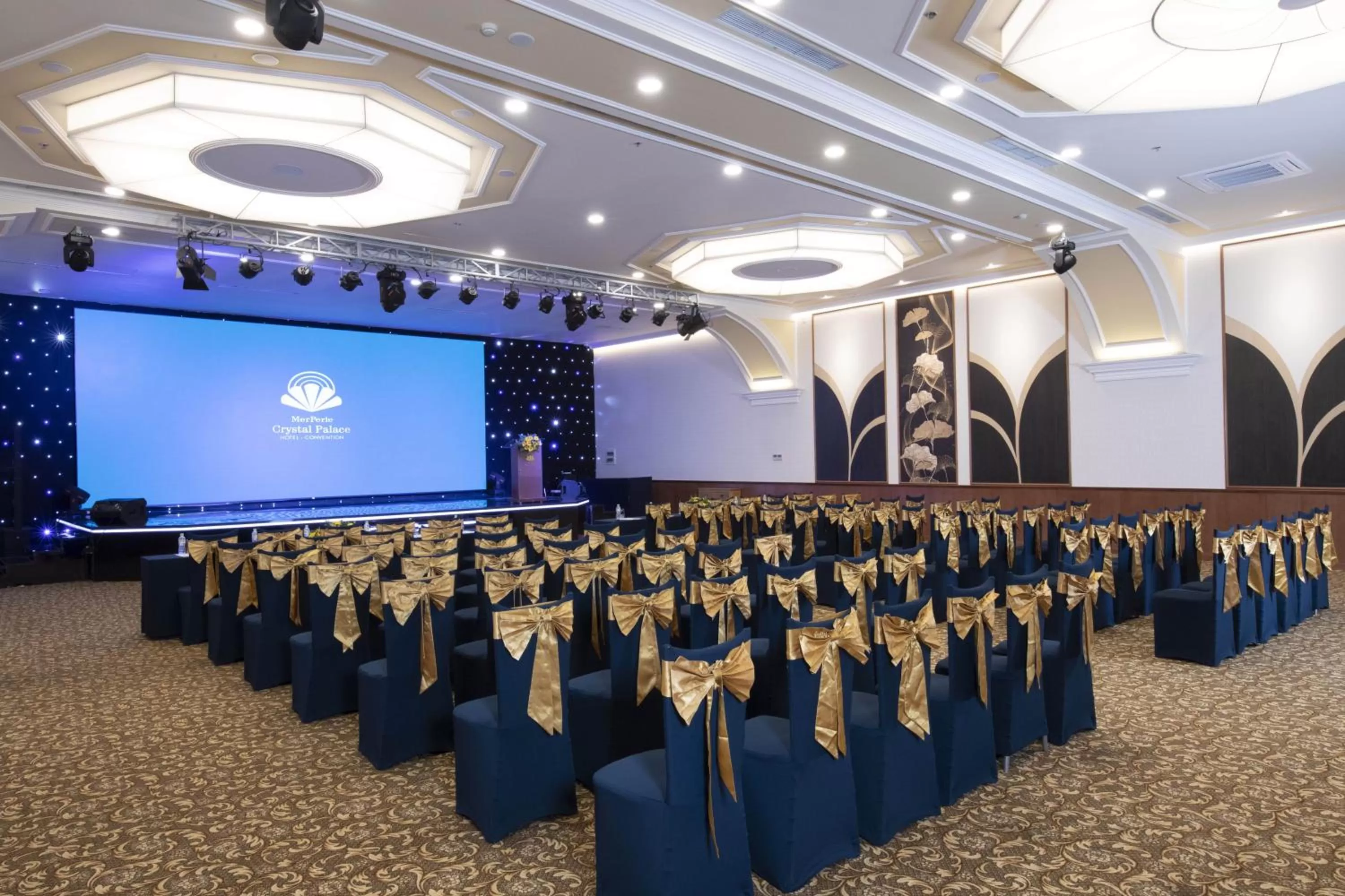 Banquet/Function facilities in MerPerle Crystal Palace
