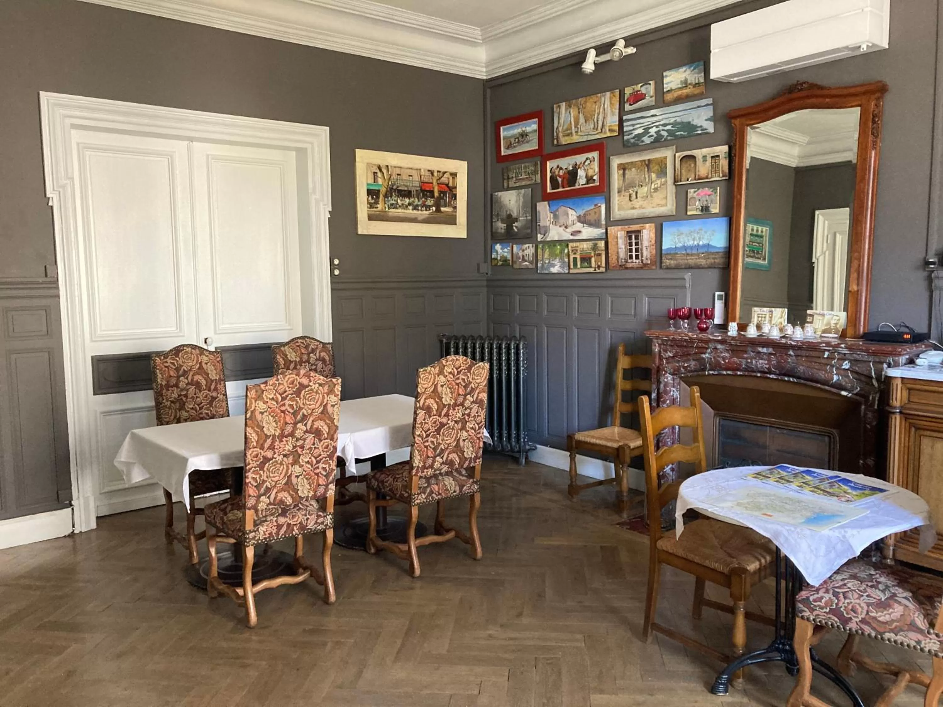 Breakfast in La Villa Celine