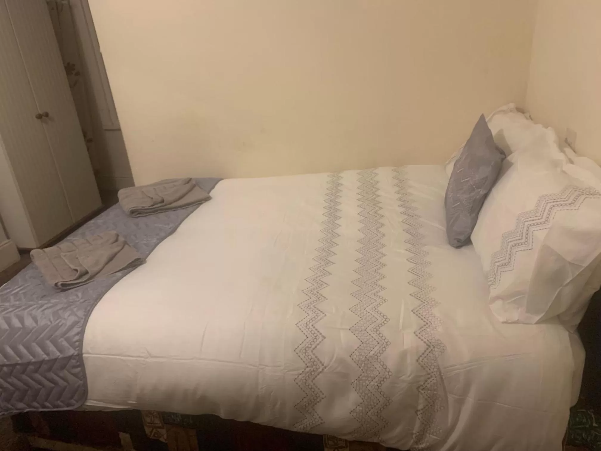 Bedroom, Bed in Lucena Hotel