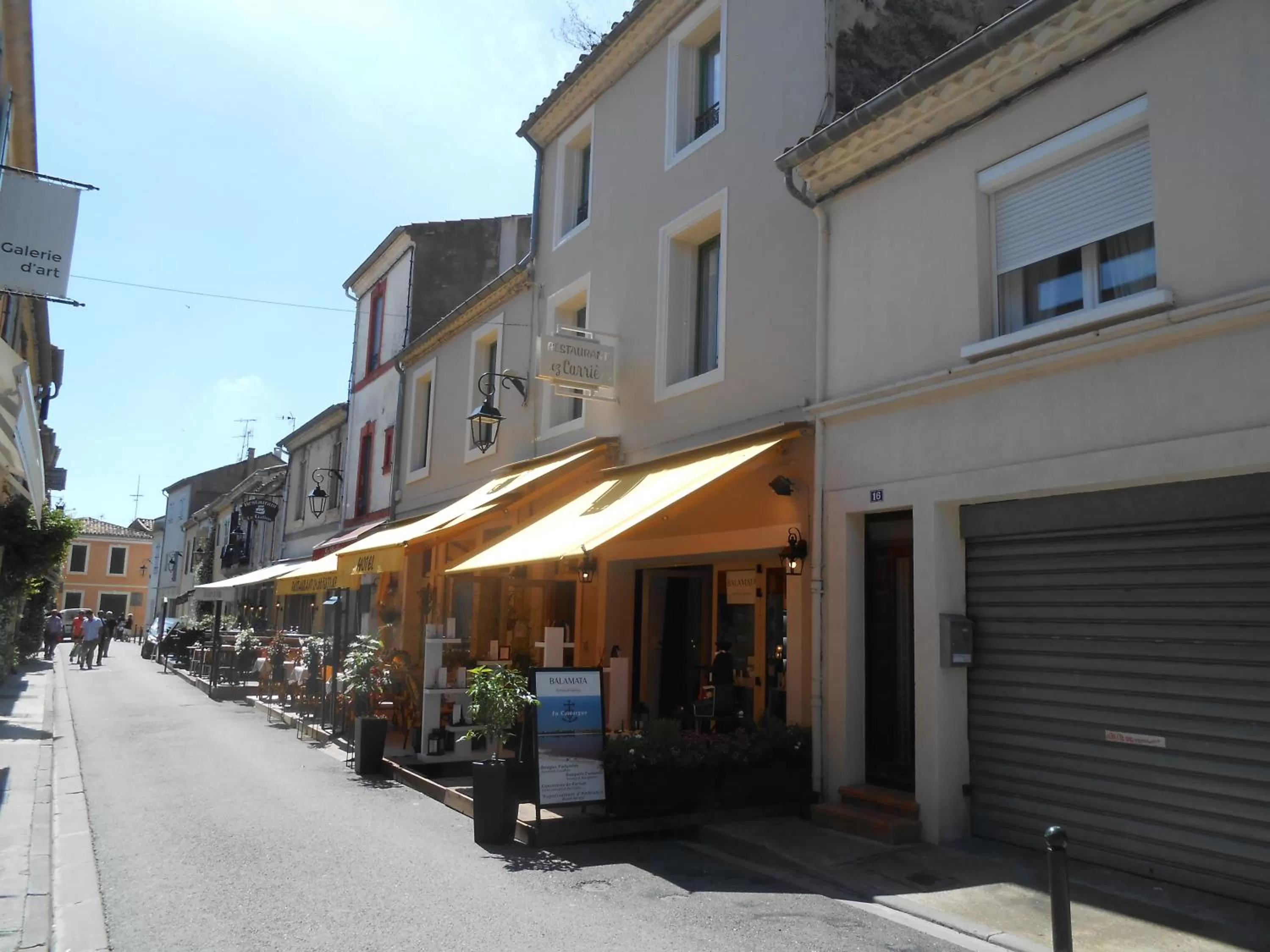 Property building in Hôtel-Restaurant "Chez Carrière"