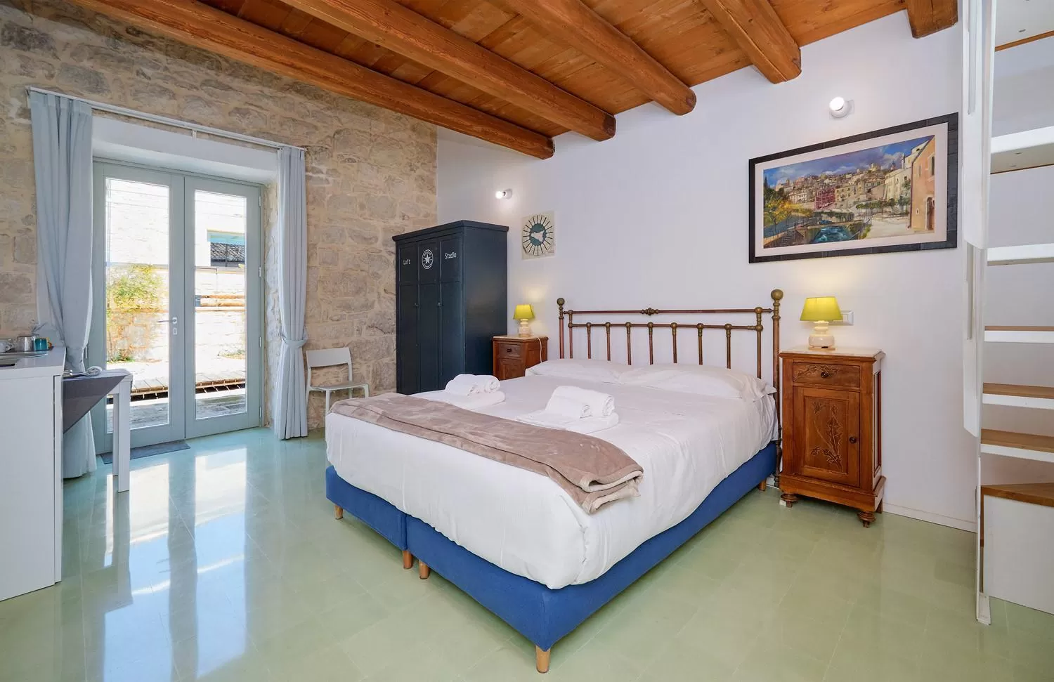 Photo of the whole room in Petrantica Resort