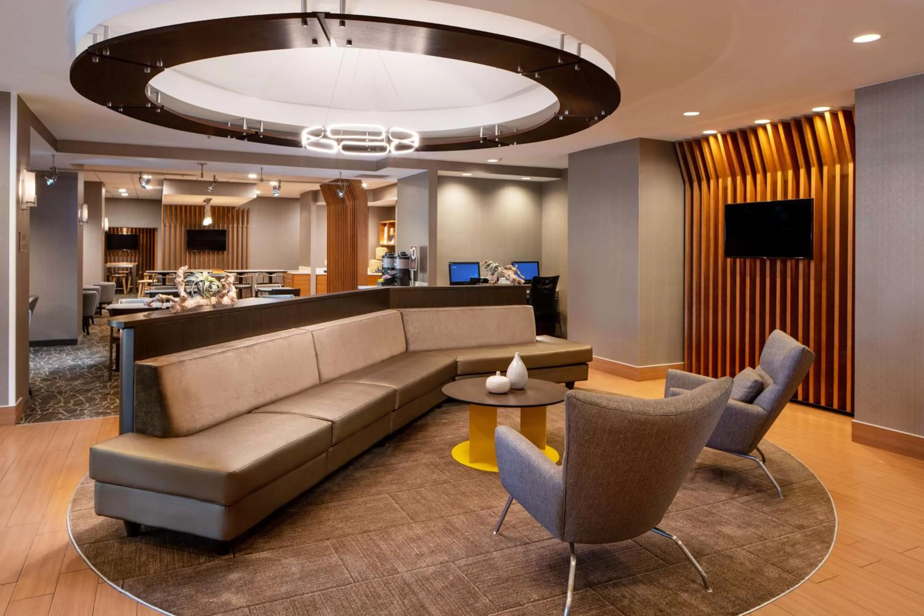Lobby or reception in Sonesta Select Nashville Airport Suites