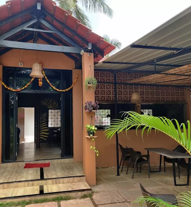 Restaurant/places to eat in Vinsons Cottages