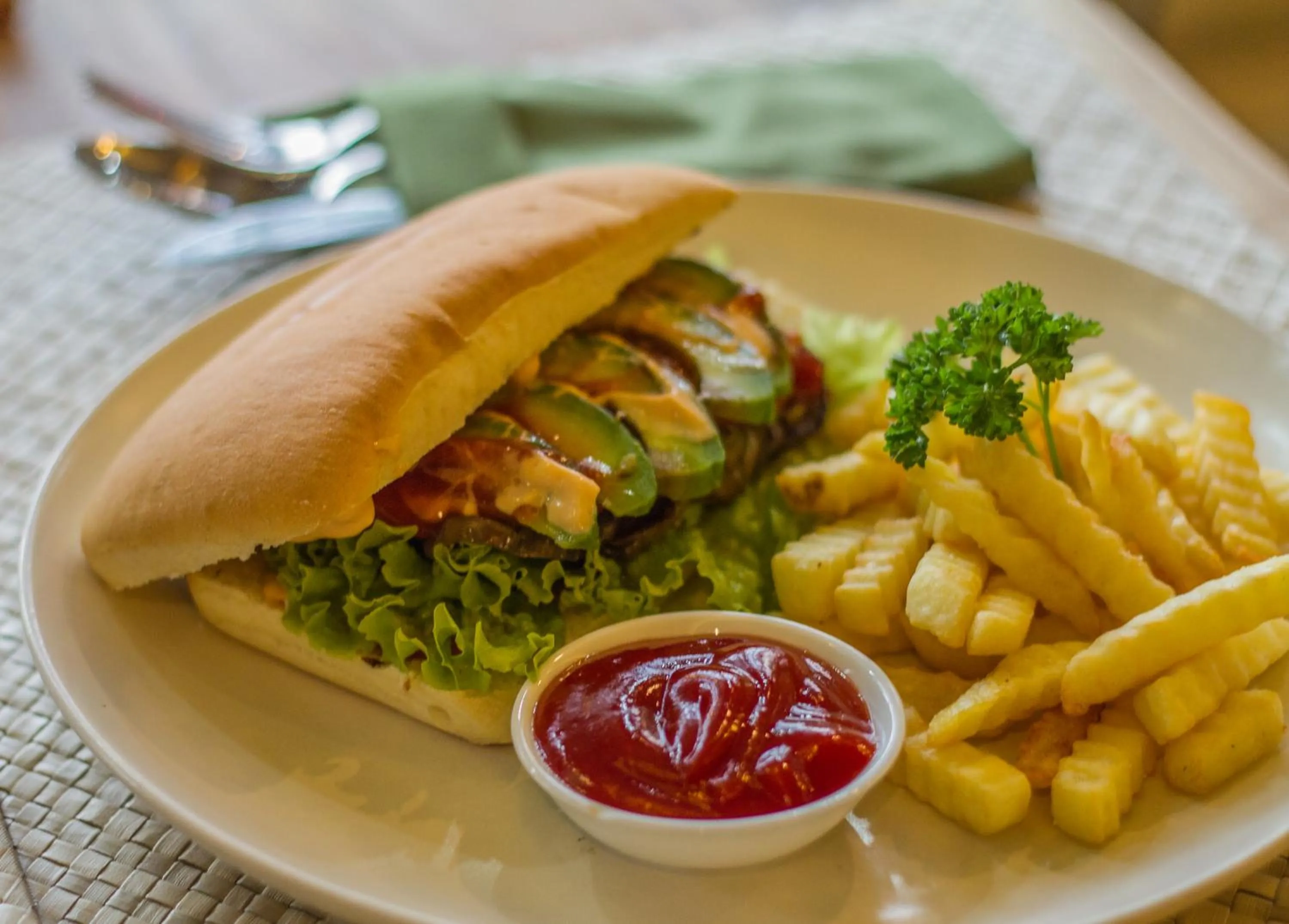 Restaurant/places to eat in Mahalaksmi Boutique Hotel