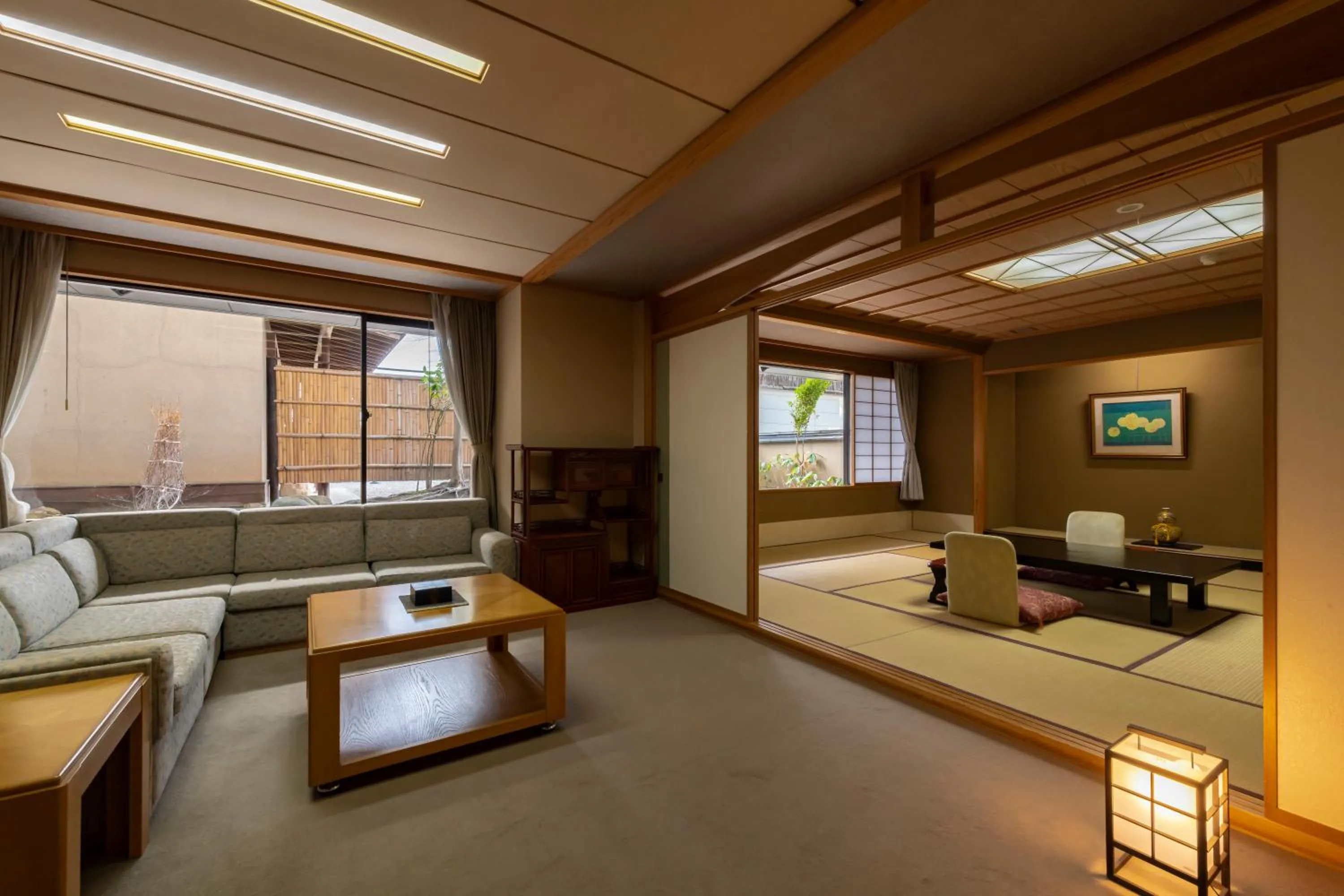 Photo of the whole room, Bed in Senkeien Tsukioka Hotel