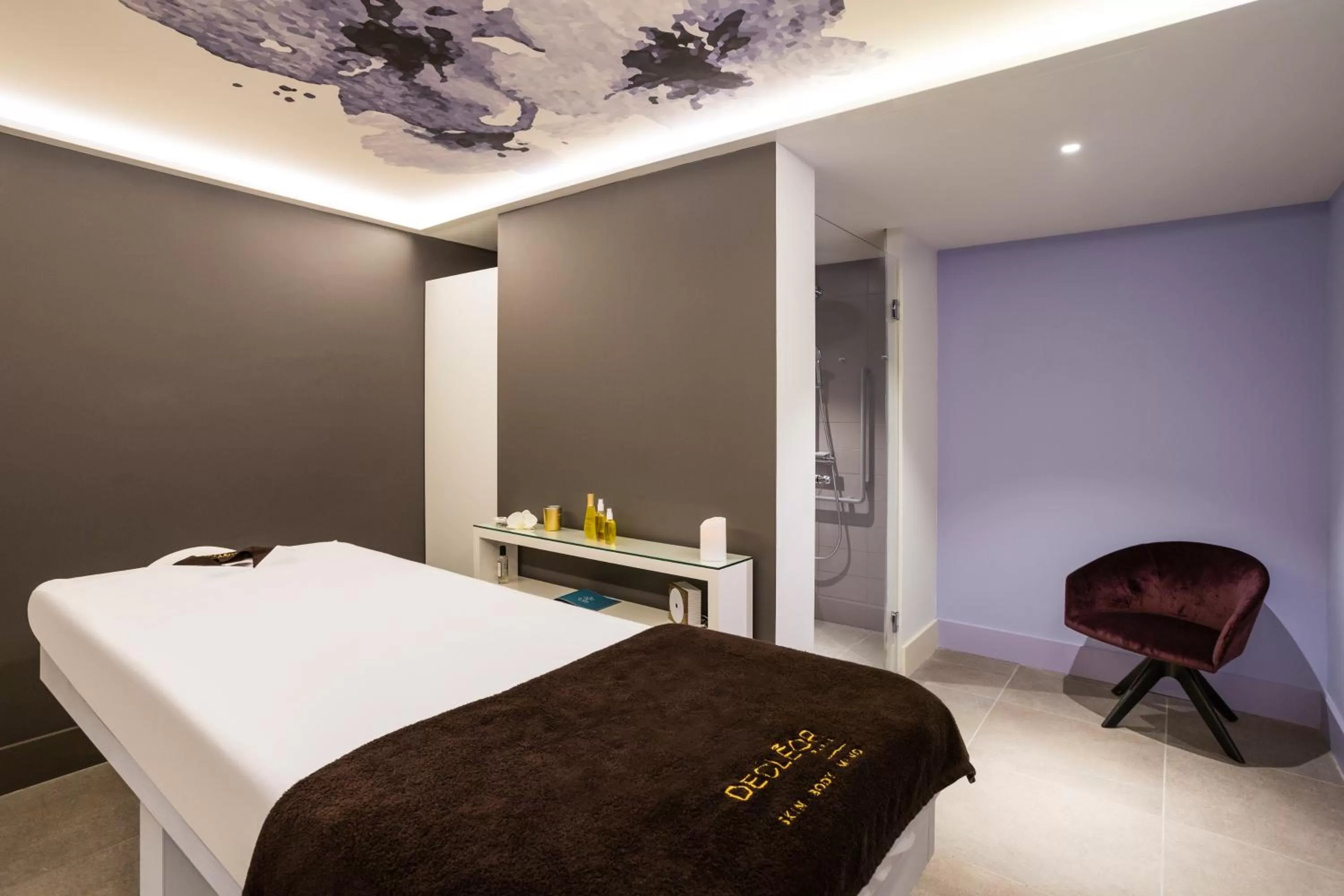 Massage, Bed in Novotel Resort & Spa Biarritz Anglet