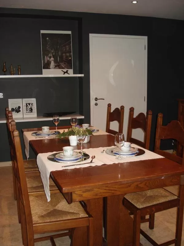 Dining Area in B&B La Chapelle Au Puits