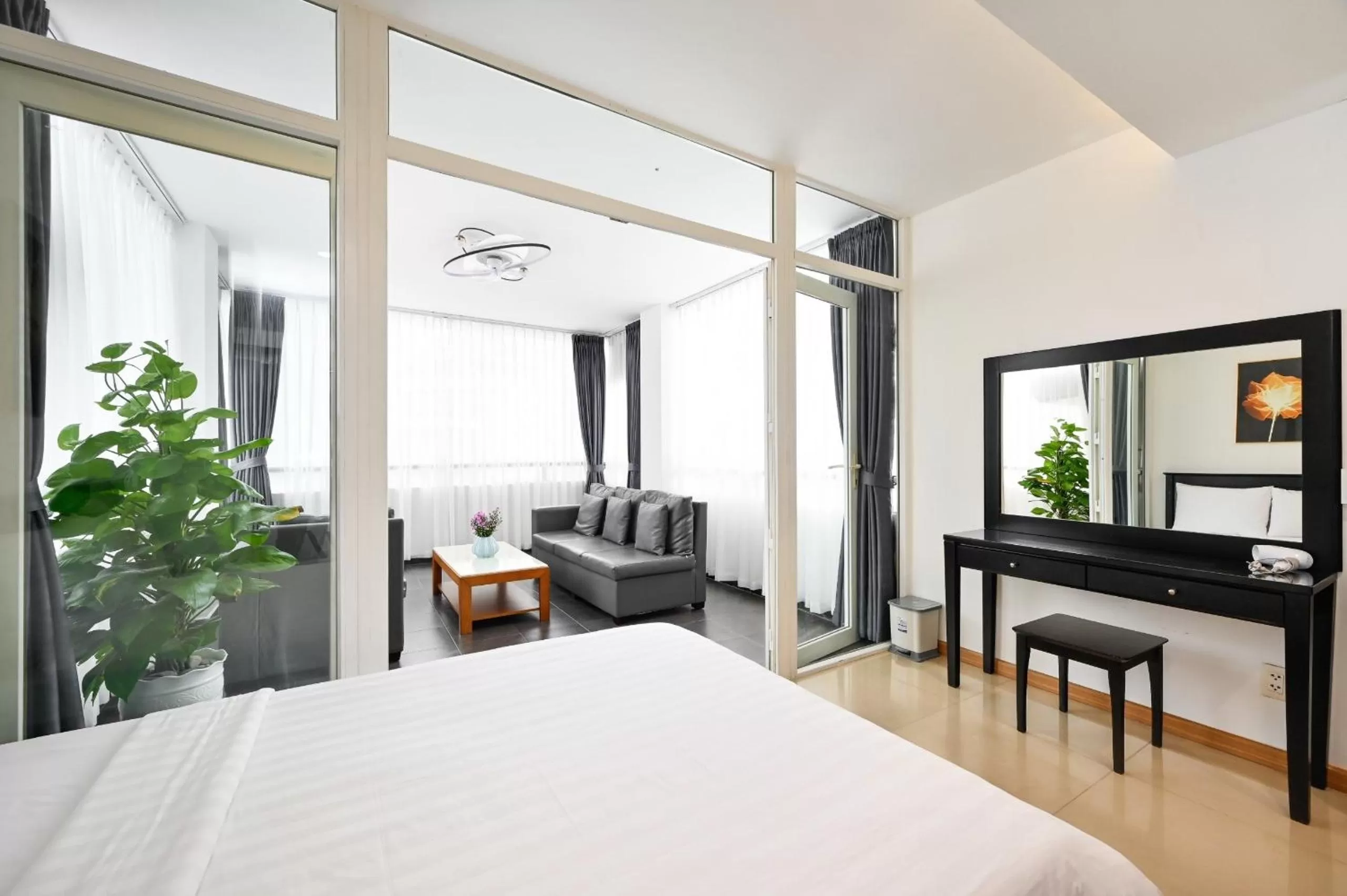 Bed in Pearl Central Hotel- Near Nguyen Hue street