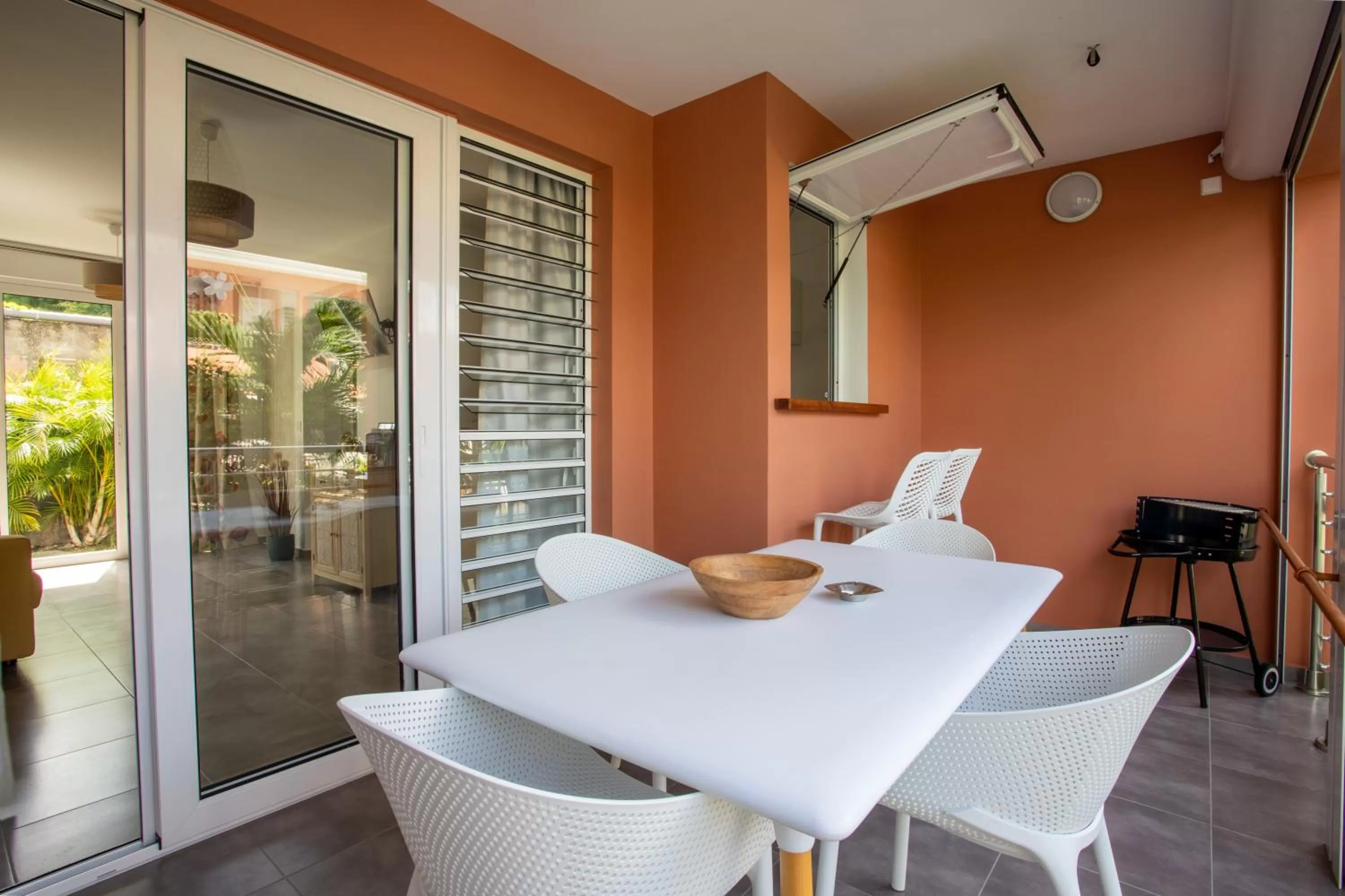 Patio in Hôtel Guadeloupe Palm Suites