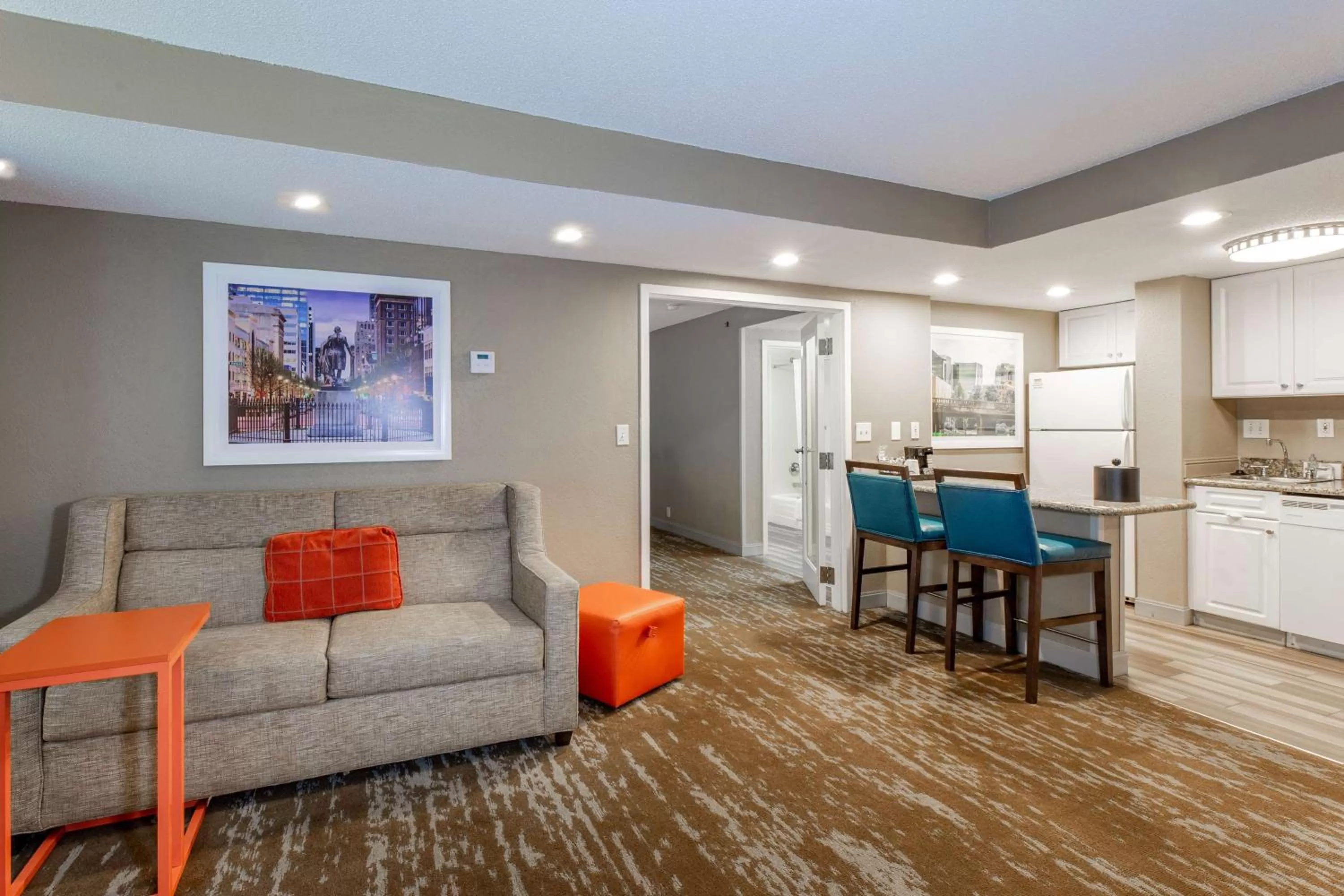 Living room in Hampton Inn & Suites Raleigh Cary Lenovo Center