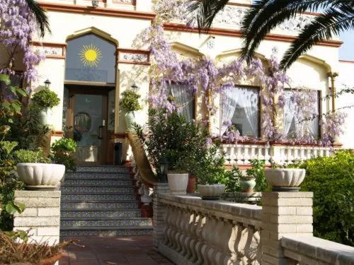 Facade/entrance in Hotel Hostal del Sol