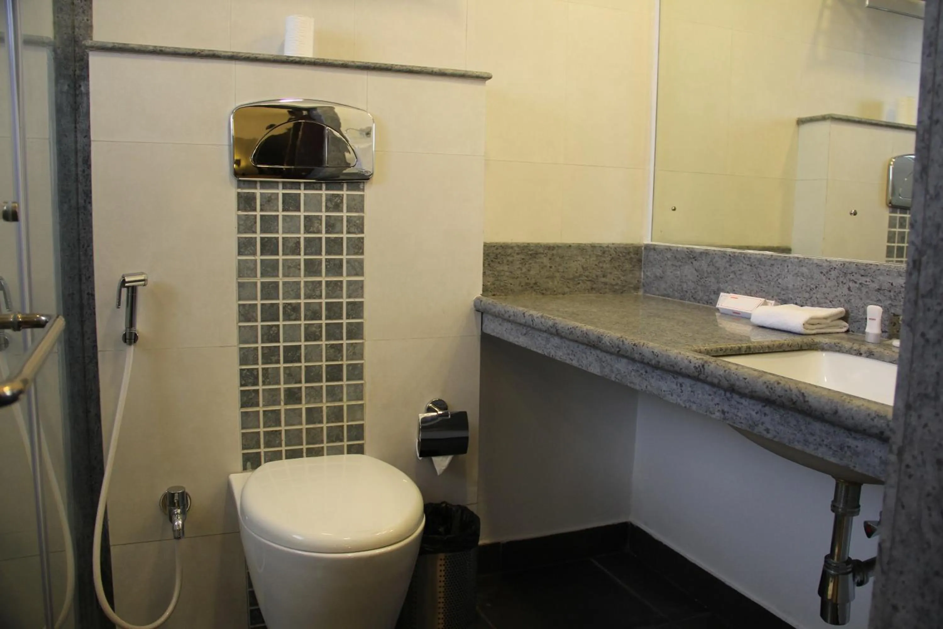 Bathroom in The Park Classic